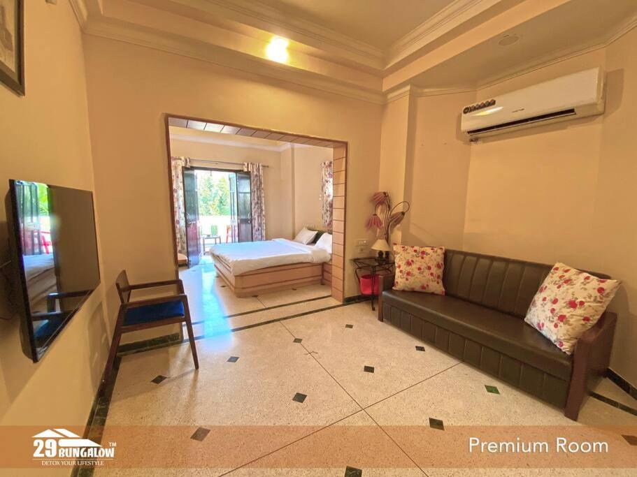 Symphony private pool by 29 bungalow view 3