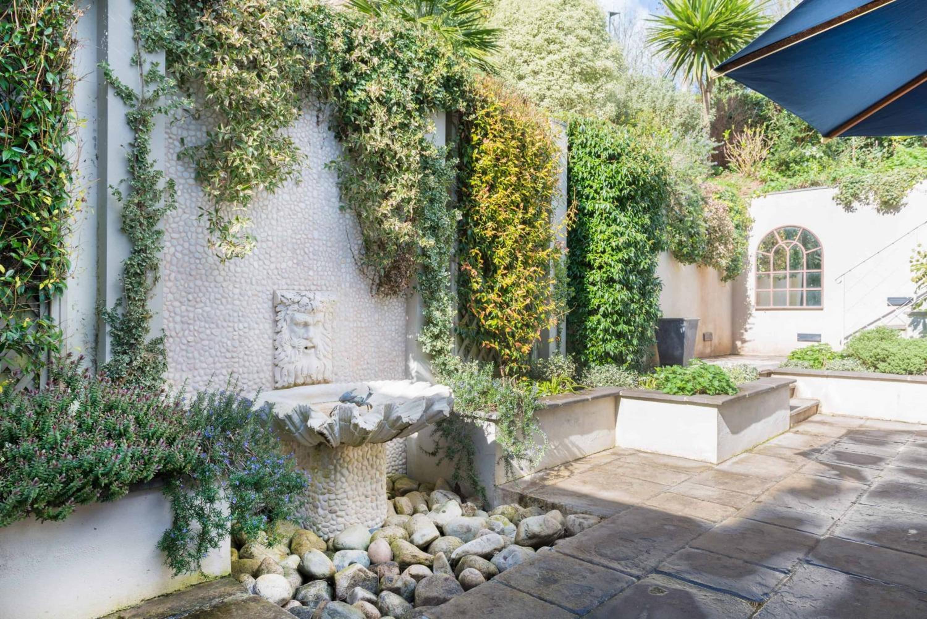 Vine House