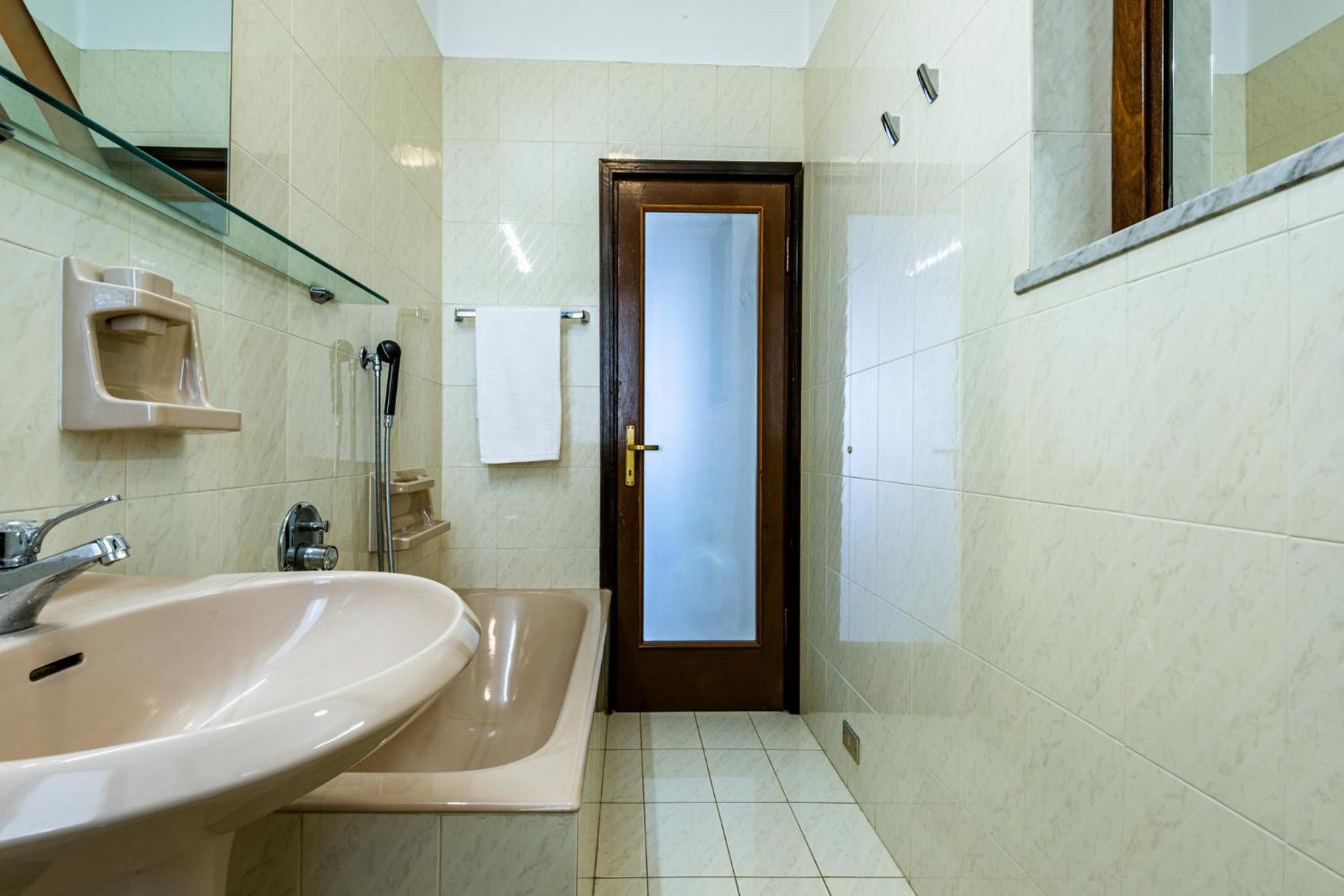 VILLAGGIO HOSPITAL HOUSE view 3