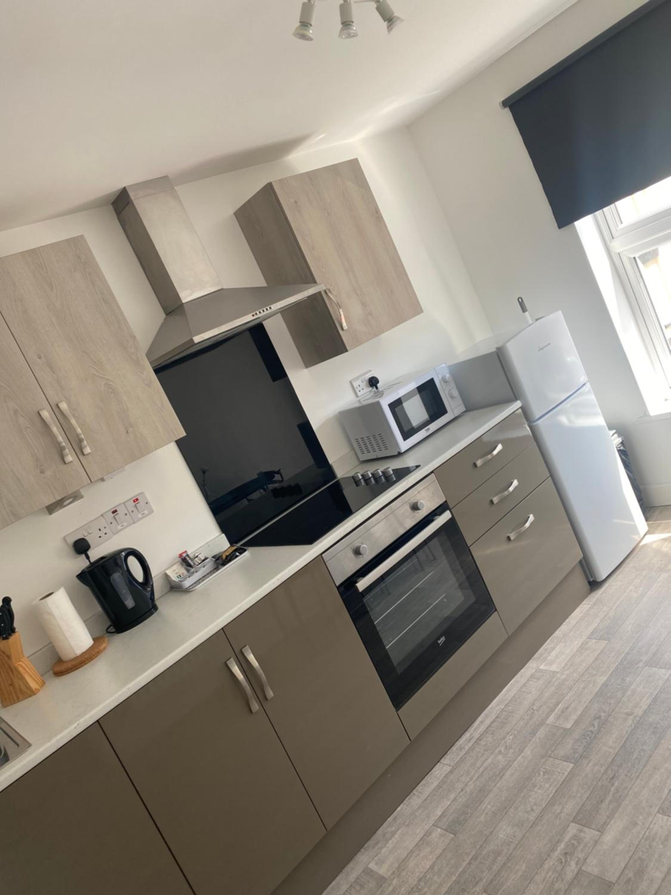 Coast- Stunning seaside studio flat - PARKING AVAILABLE view 3