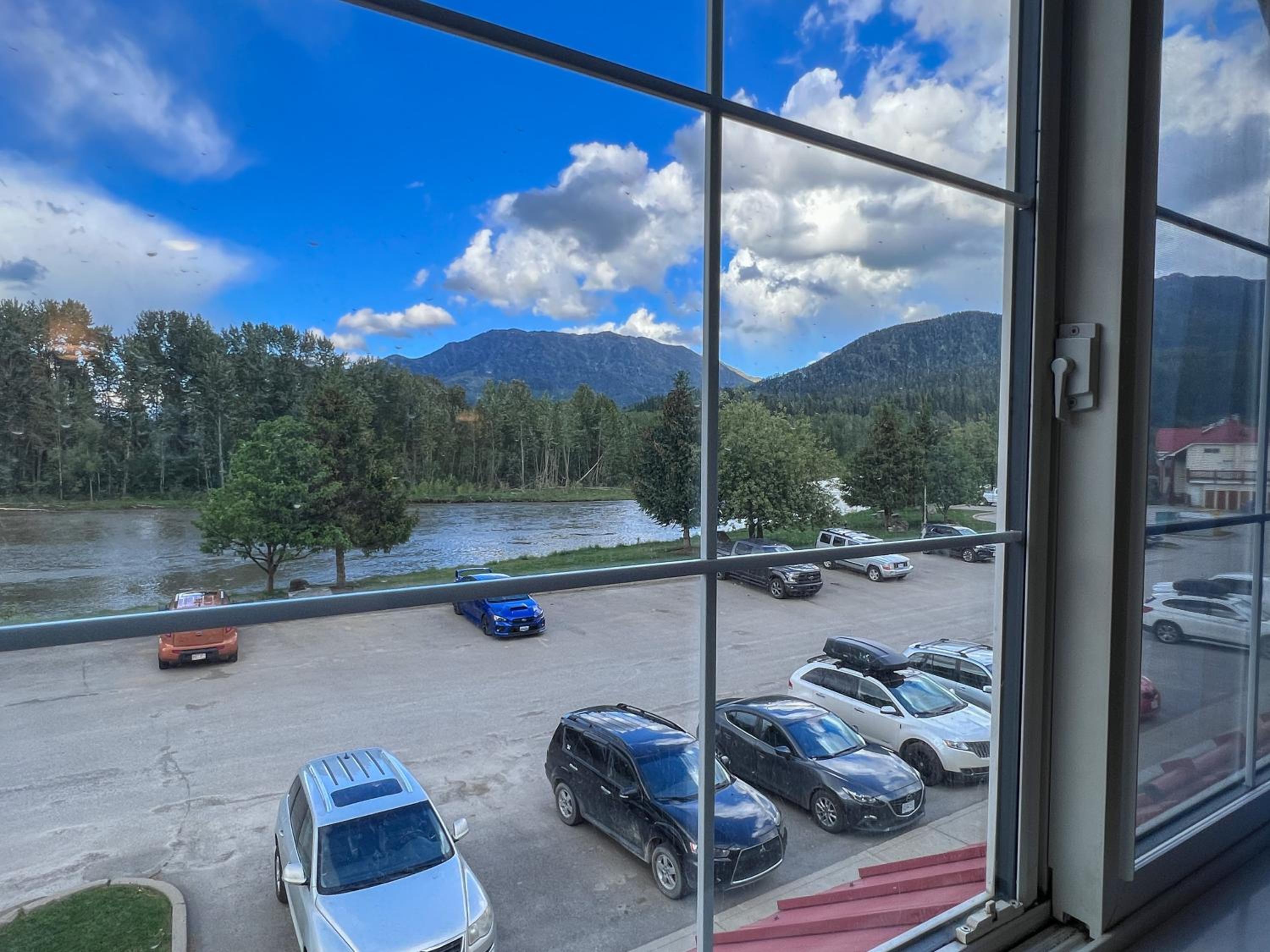 Riverside Condos by Fernie Central Reservations