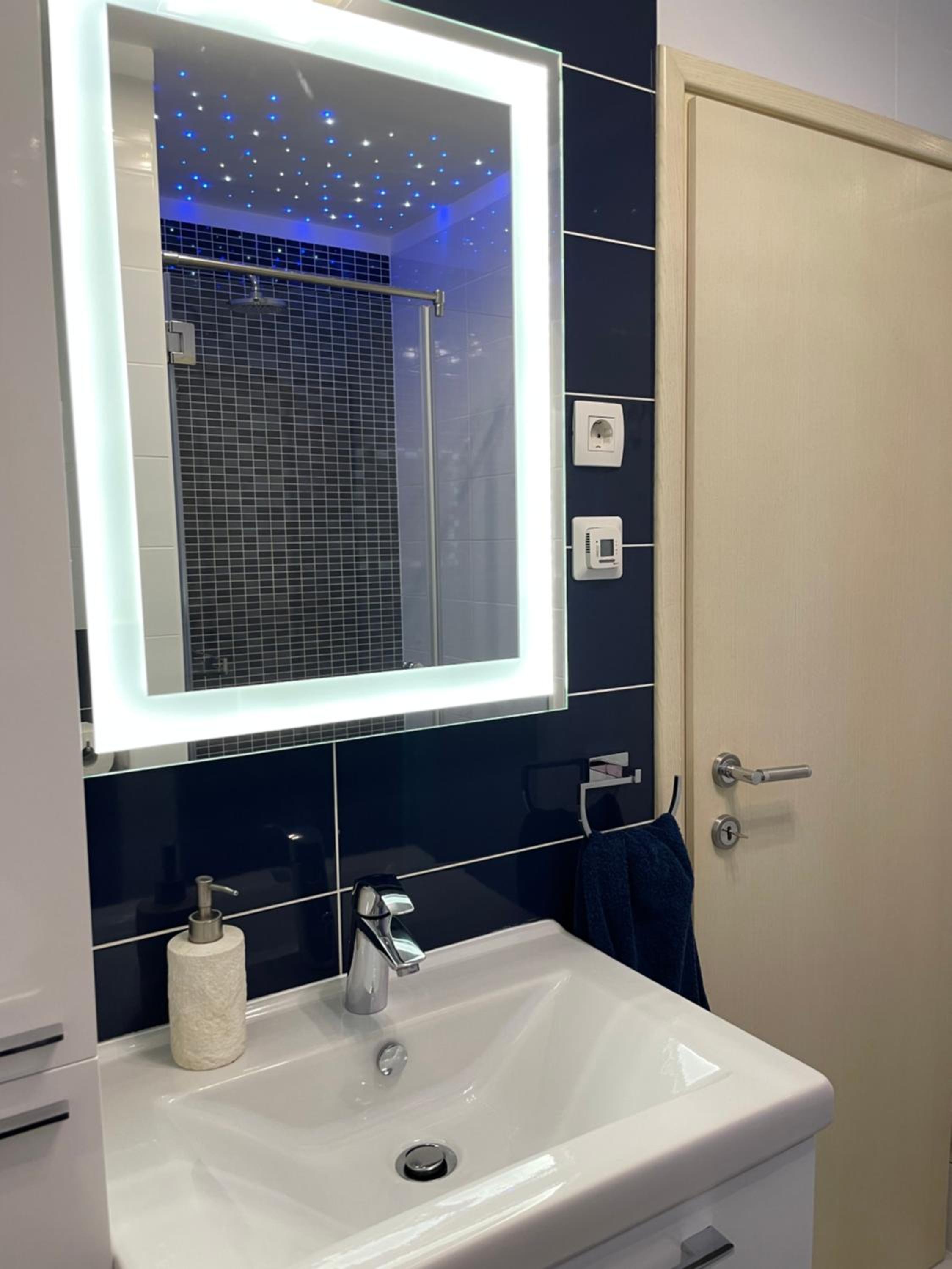 Apartment Jelin dvor 3+2, Bacvice, Split en Split — bathroom