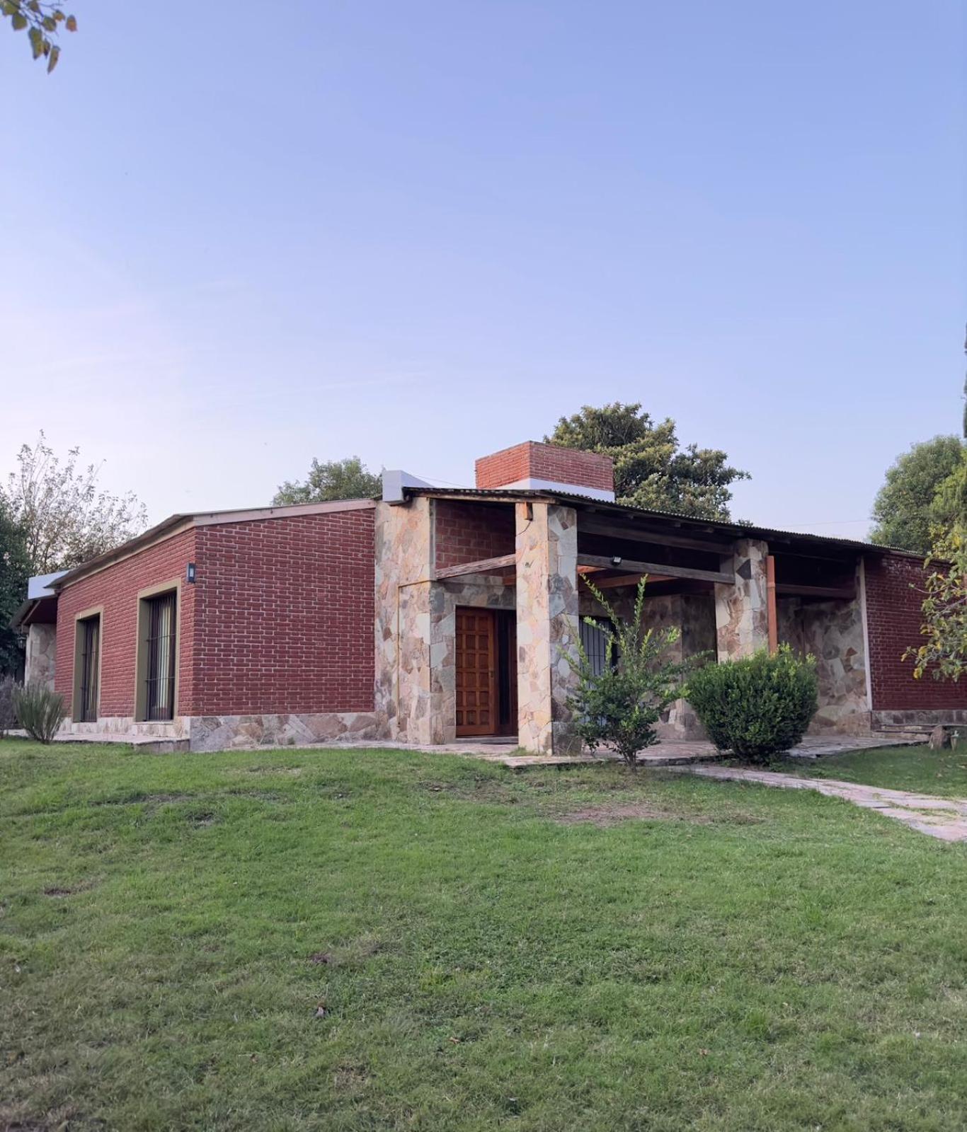 Casa en Barrio el Golf - Image 1