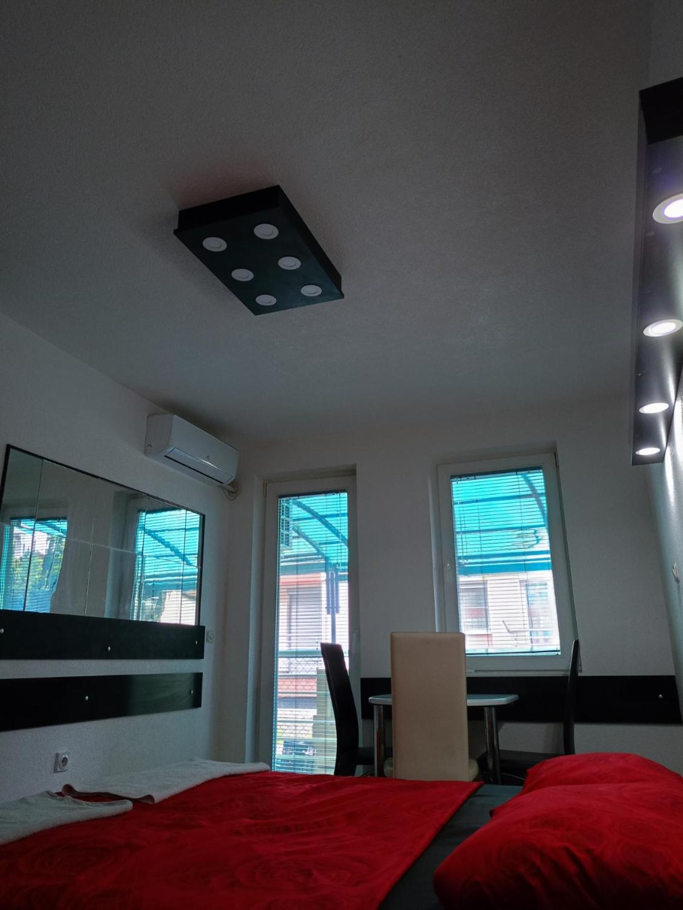Photo 16