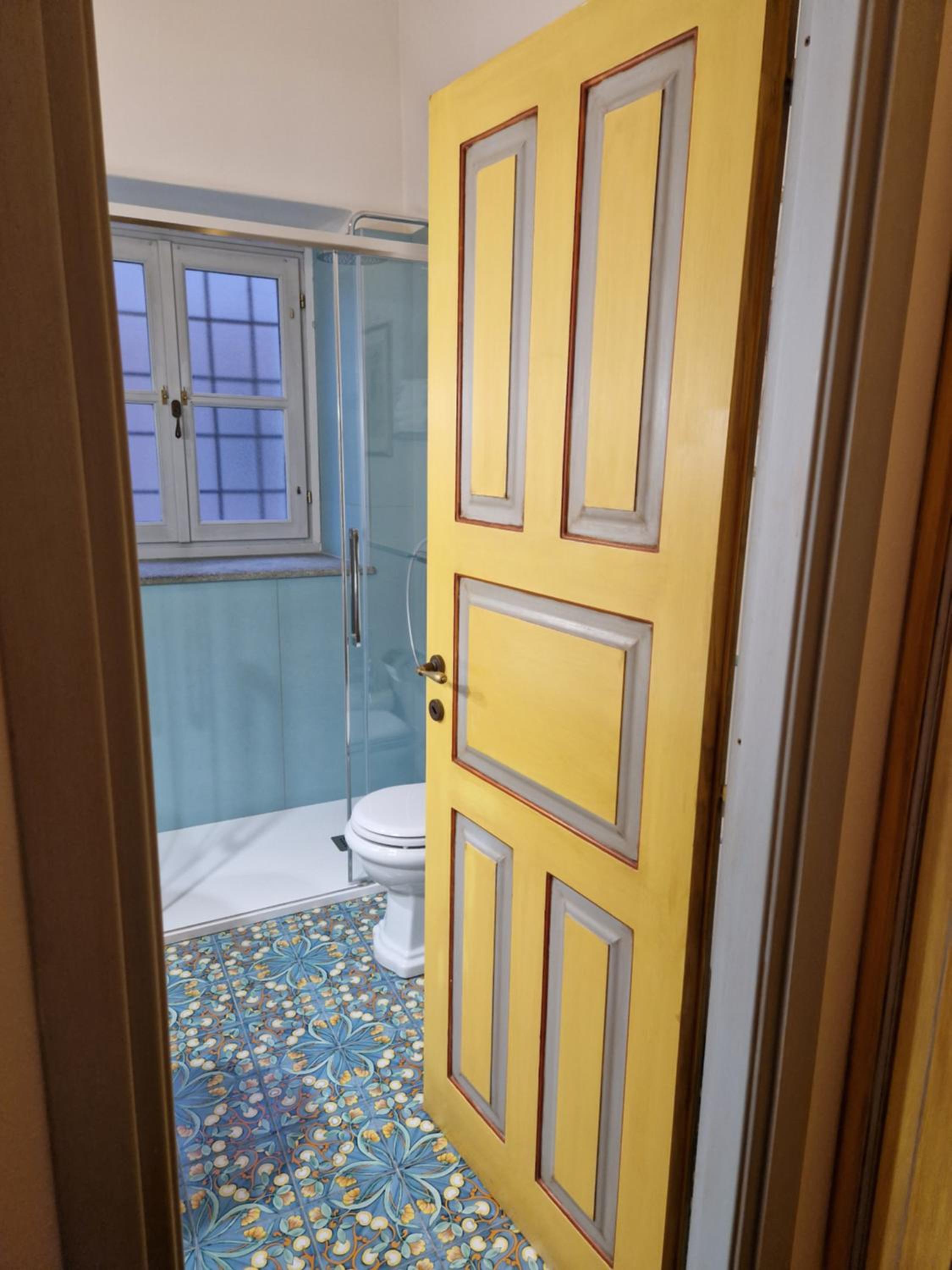 SUITE VIA ROMA view 2