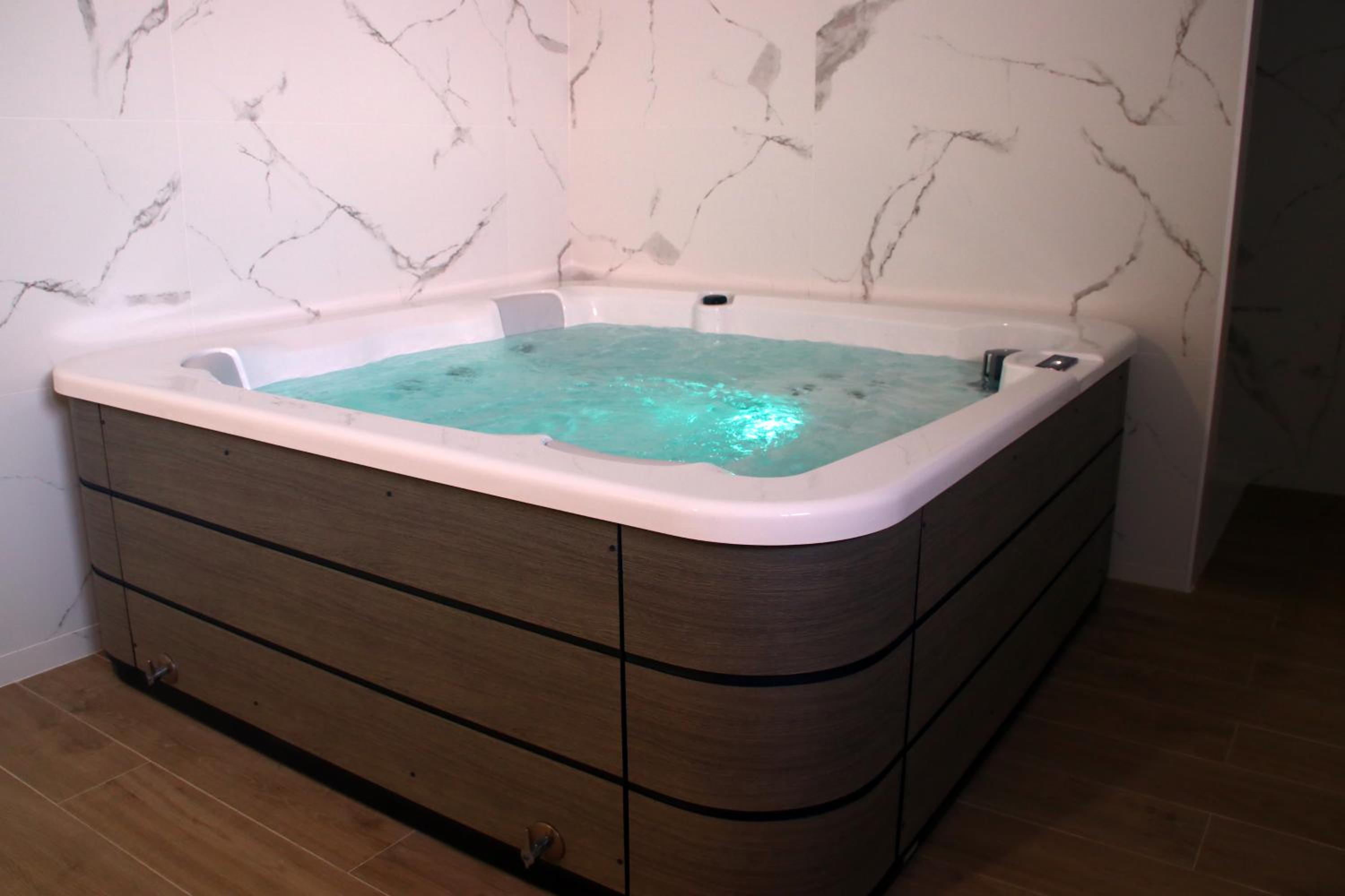 Jacuzzi