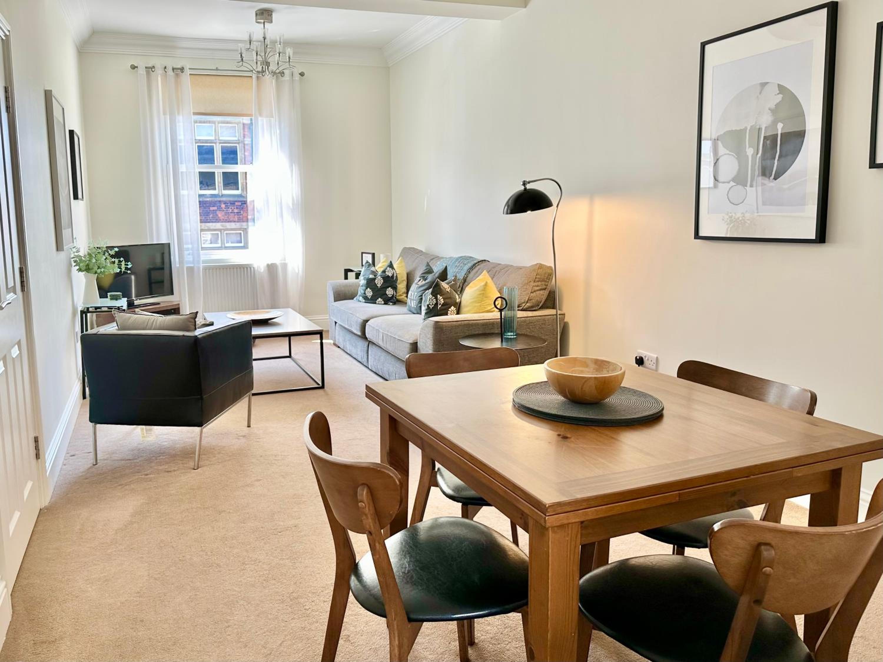 Luxury Apartment 6 Bluebridge with free allocated parking view 4