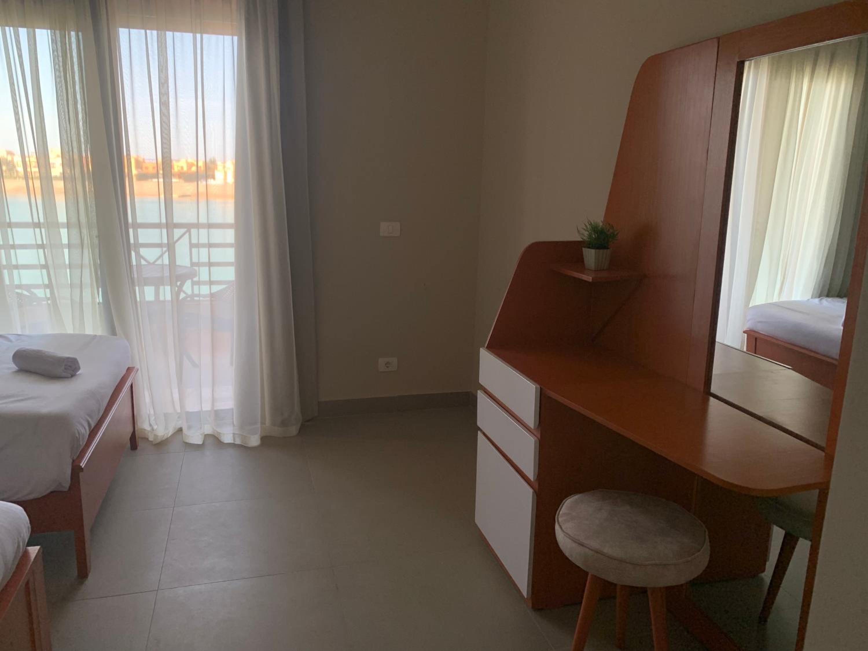 Luxurious Villa with Infinity Private Pool & Jacuzzi over Sabina Island's Lagoon view 3