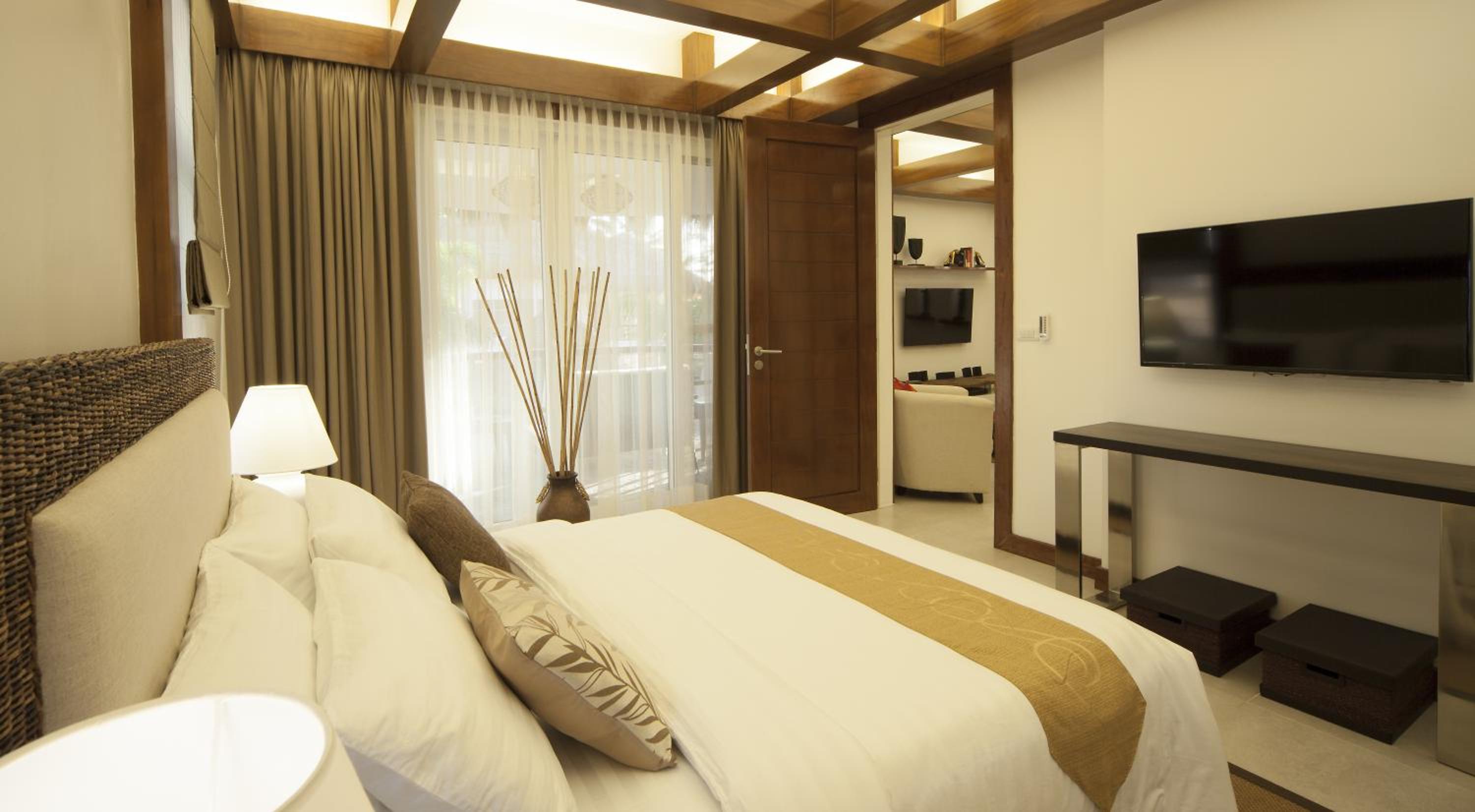 Vida Homes Condo Resort