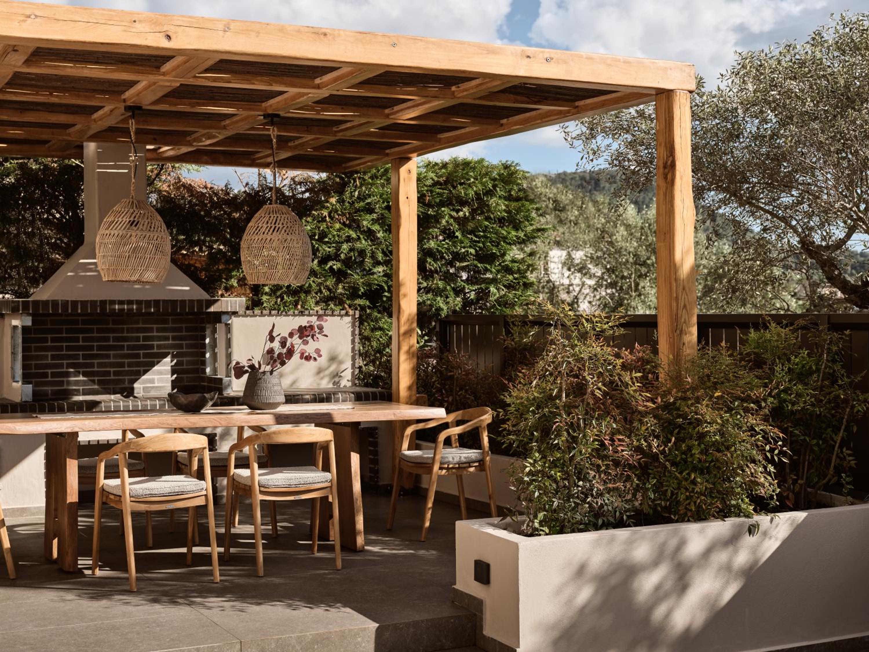 Conte Gesto Villa, with Heated Pool, By ThinkVilla photo 4