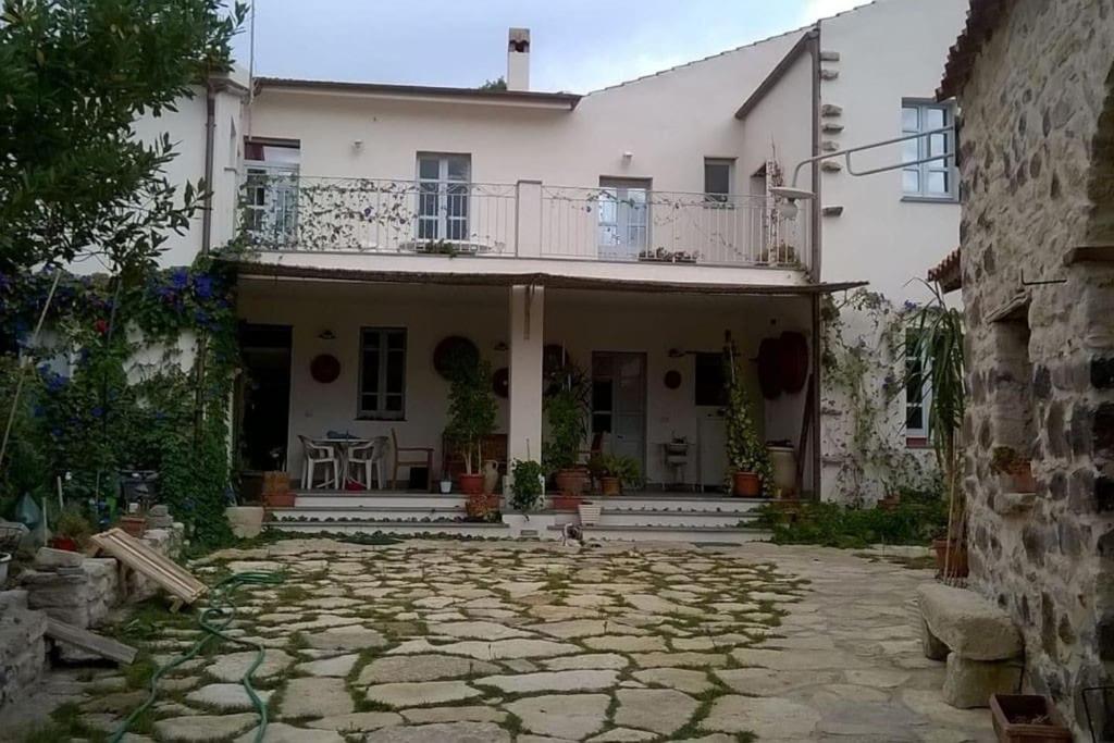 Traditional house Zia Dina view 2