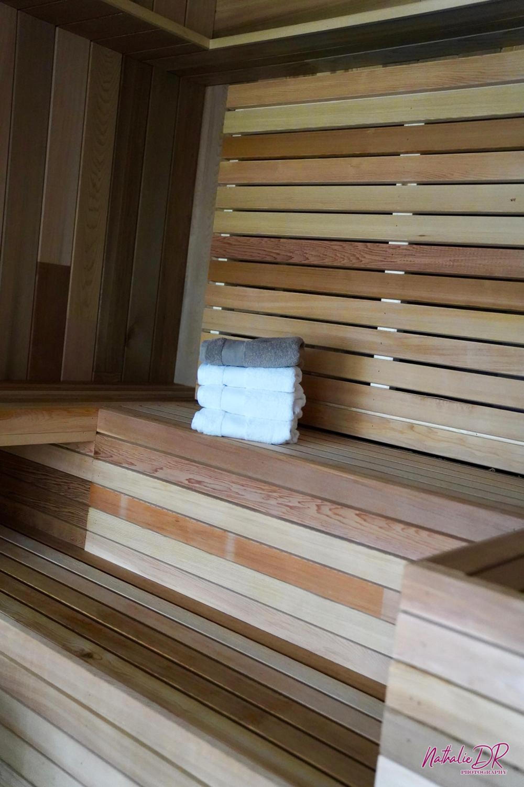 Chambre avec piscine sauna jacuzzi