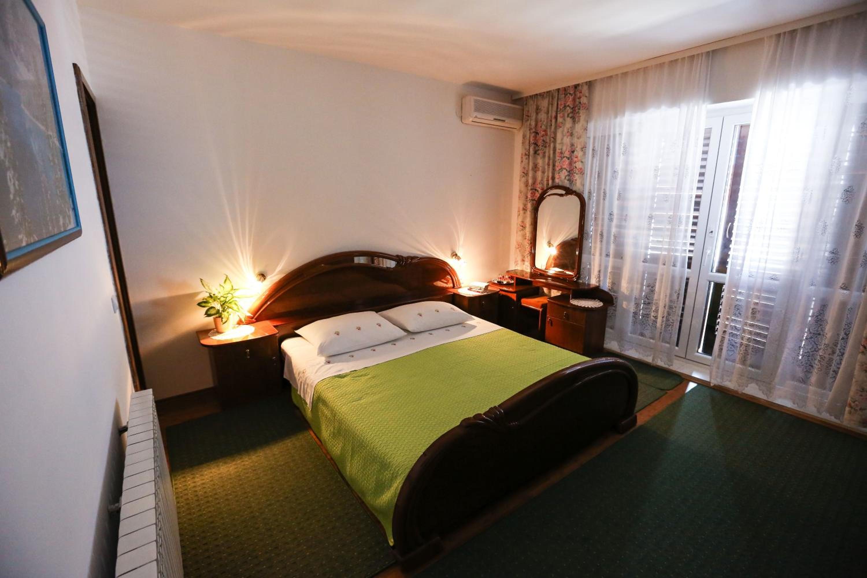Rooms Cvetka