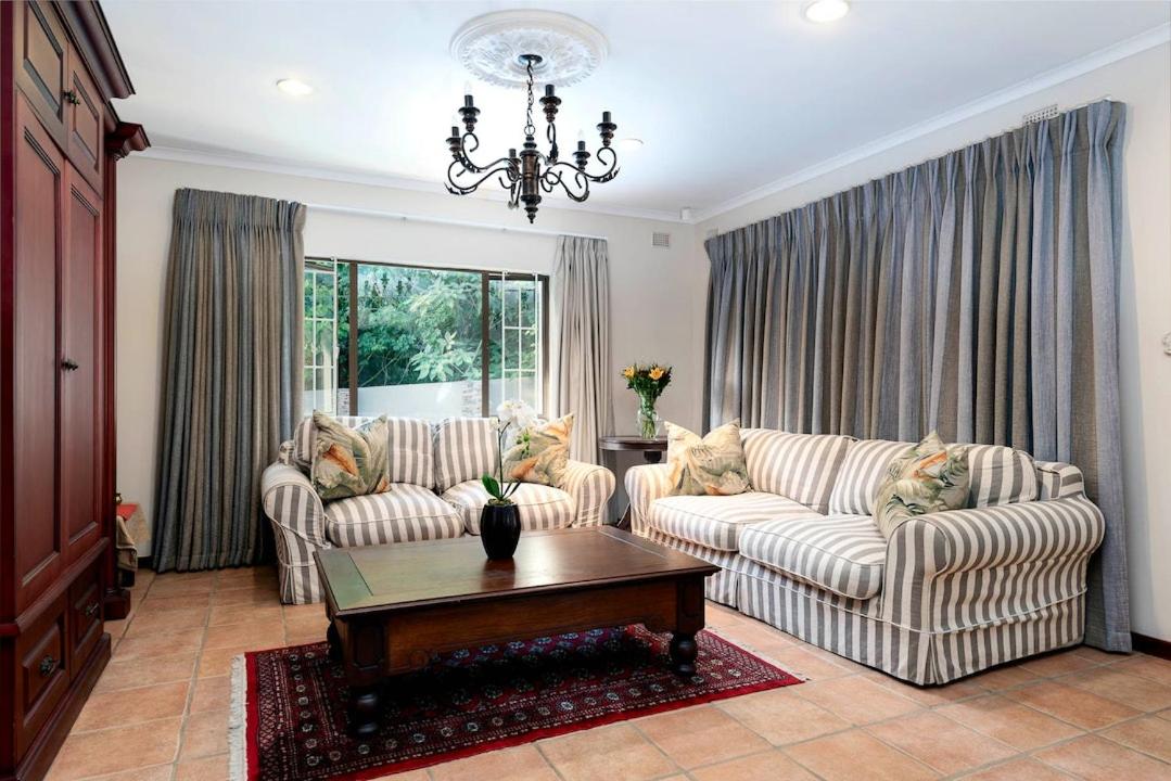 Valley Villa