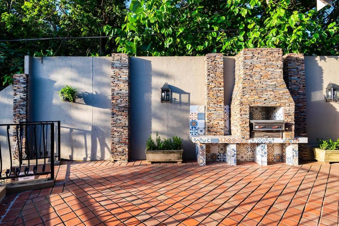 Valley Villa