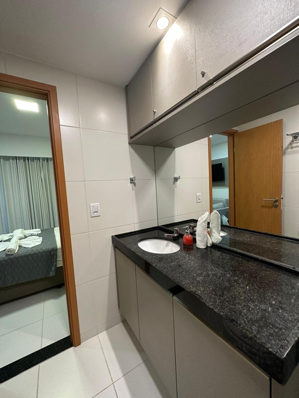 Flat ManaBeach06 com Vista para Piscina 300 metros da Paria de Muro Alto Porto de Galinhas