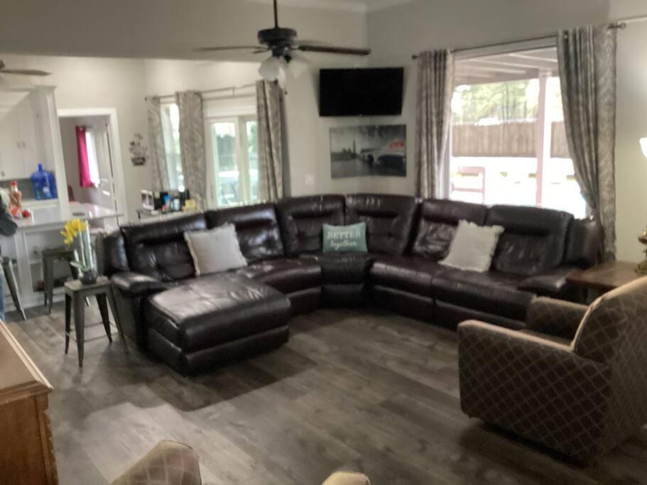 Train Depot - 3 BR Home with Pool, Sand Volleyball & Pool Table view 5