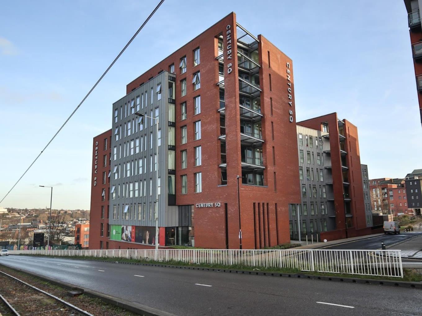 Ensuite Bedrooms with Shared Kitchen and Studios at Century Square in Sheffield