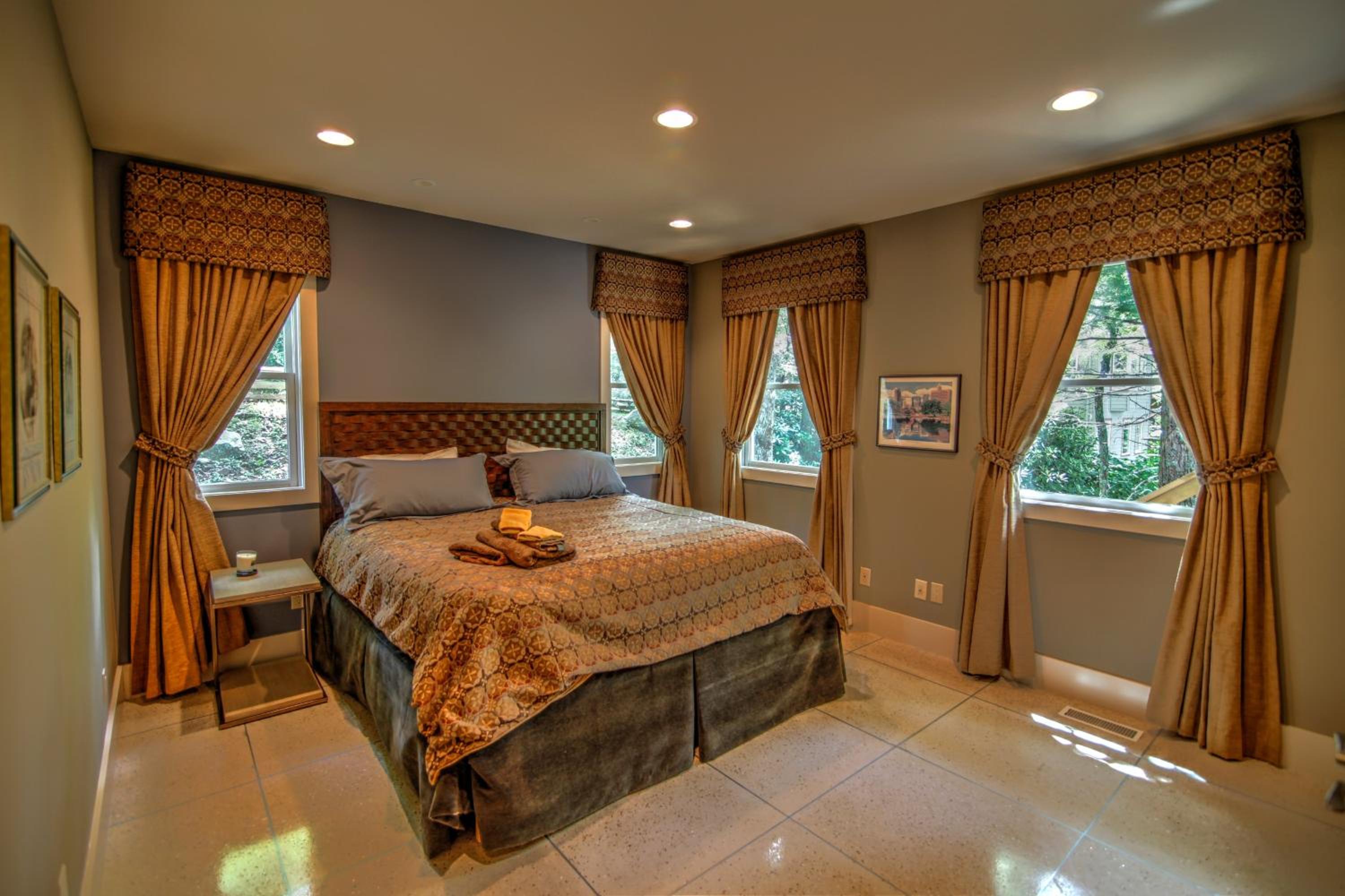 Heavenly Manor