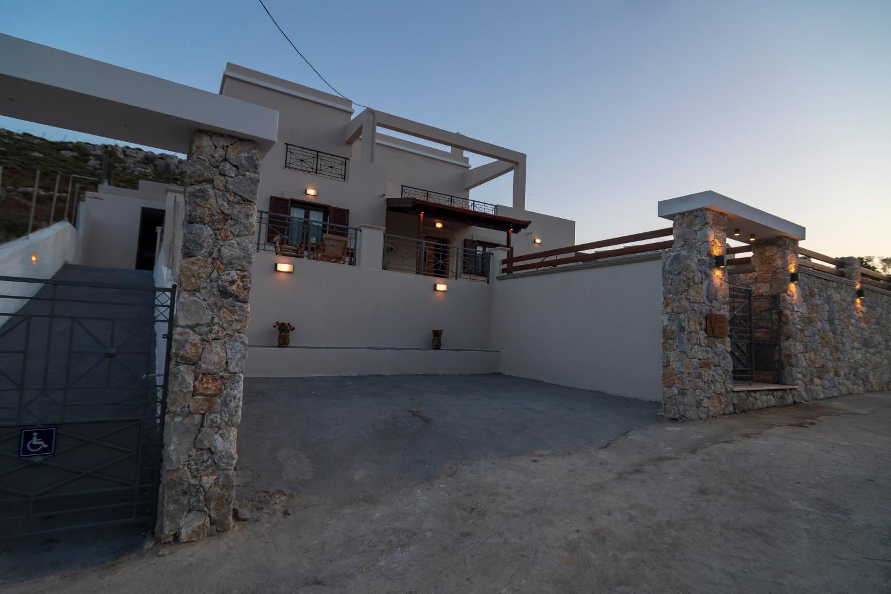 Vothinoi Luxury Home