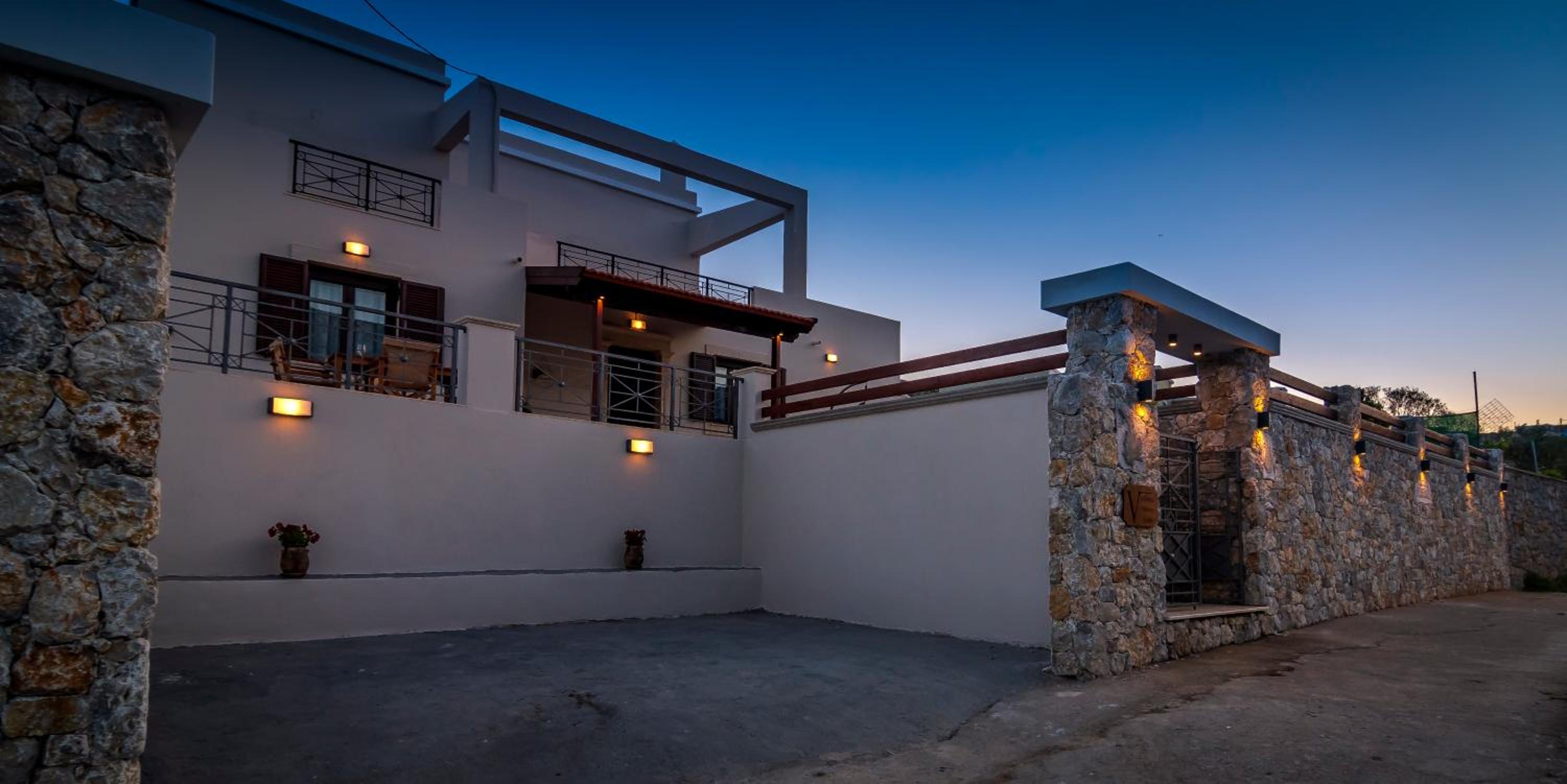 Vothinoi Luxury Home