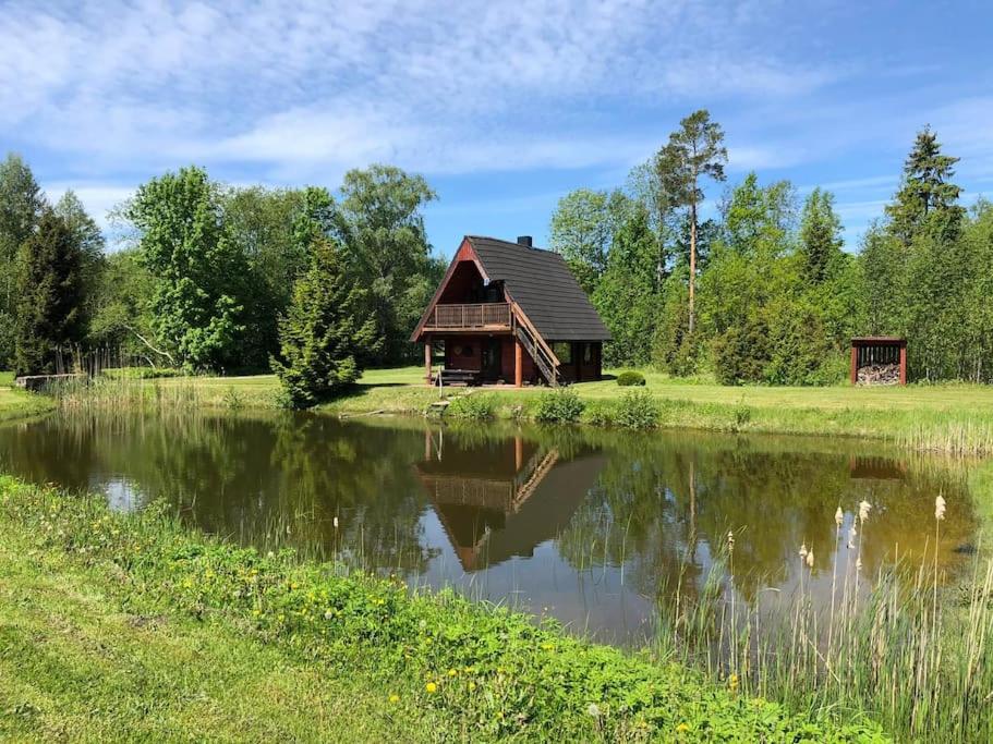 Holidayhouse with sauna and pond Leesoja puhkemaja