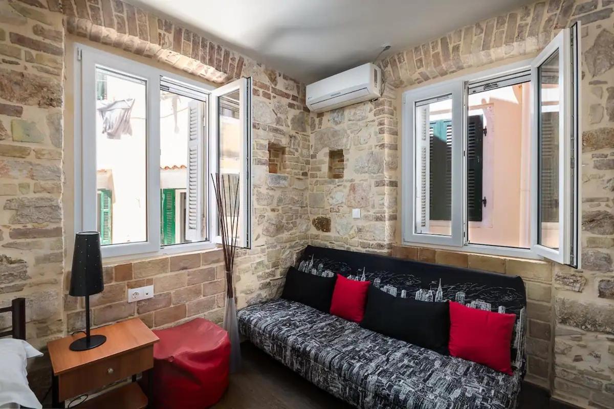 Q Apartments in Corfu Town