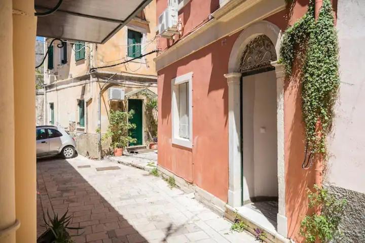 Q Apartments in Corfu Town