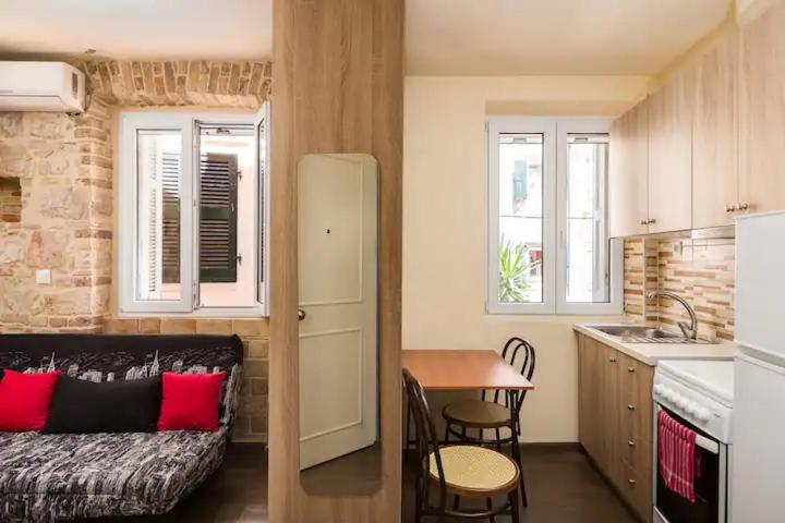 Q Apartments in Corfu Town