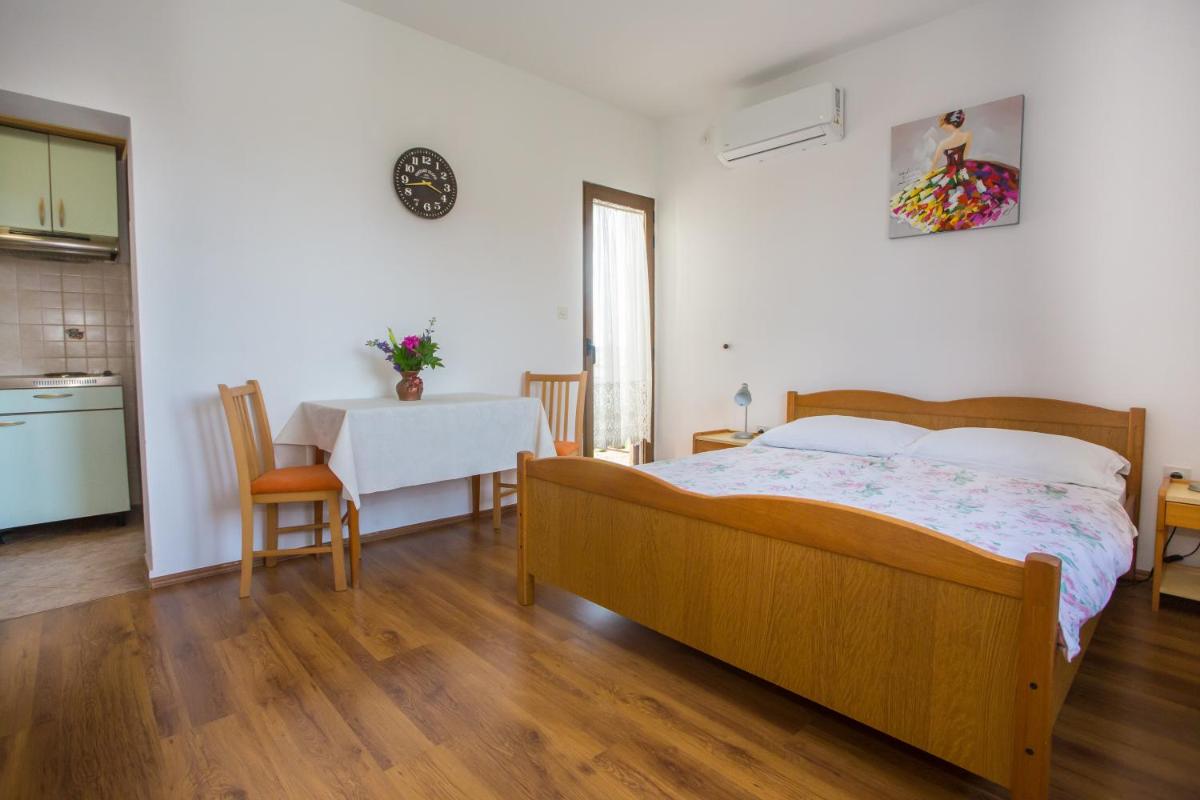 Apartment Anna - Property Image 18