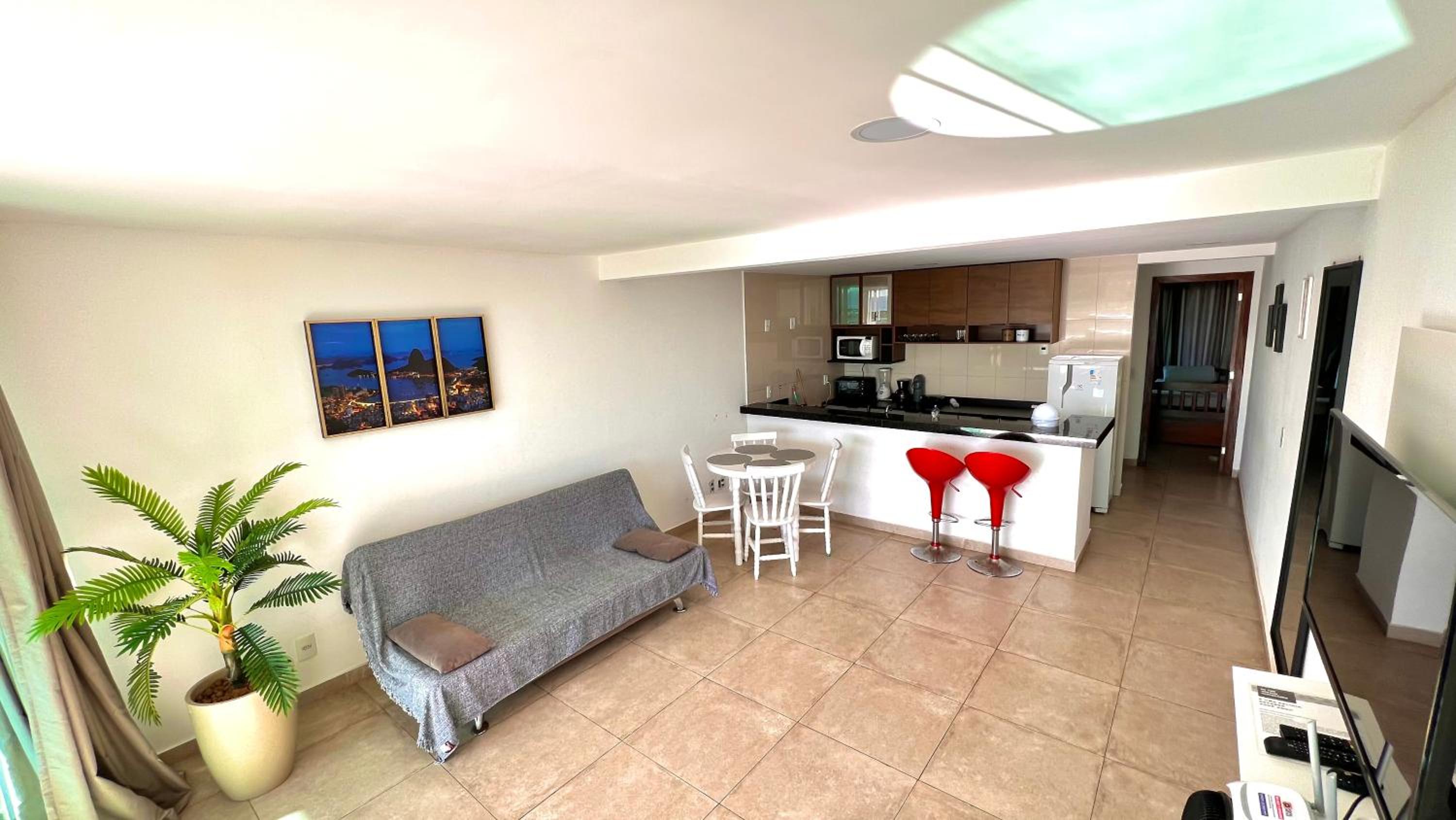 APARTAMENTO VISTA MAR - Orla da Praia Grande - até 6 pessoas view 5