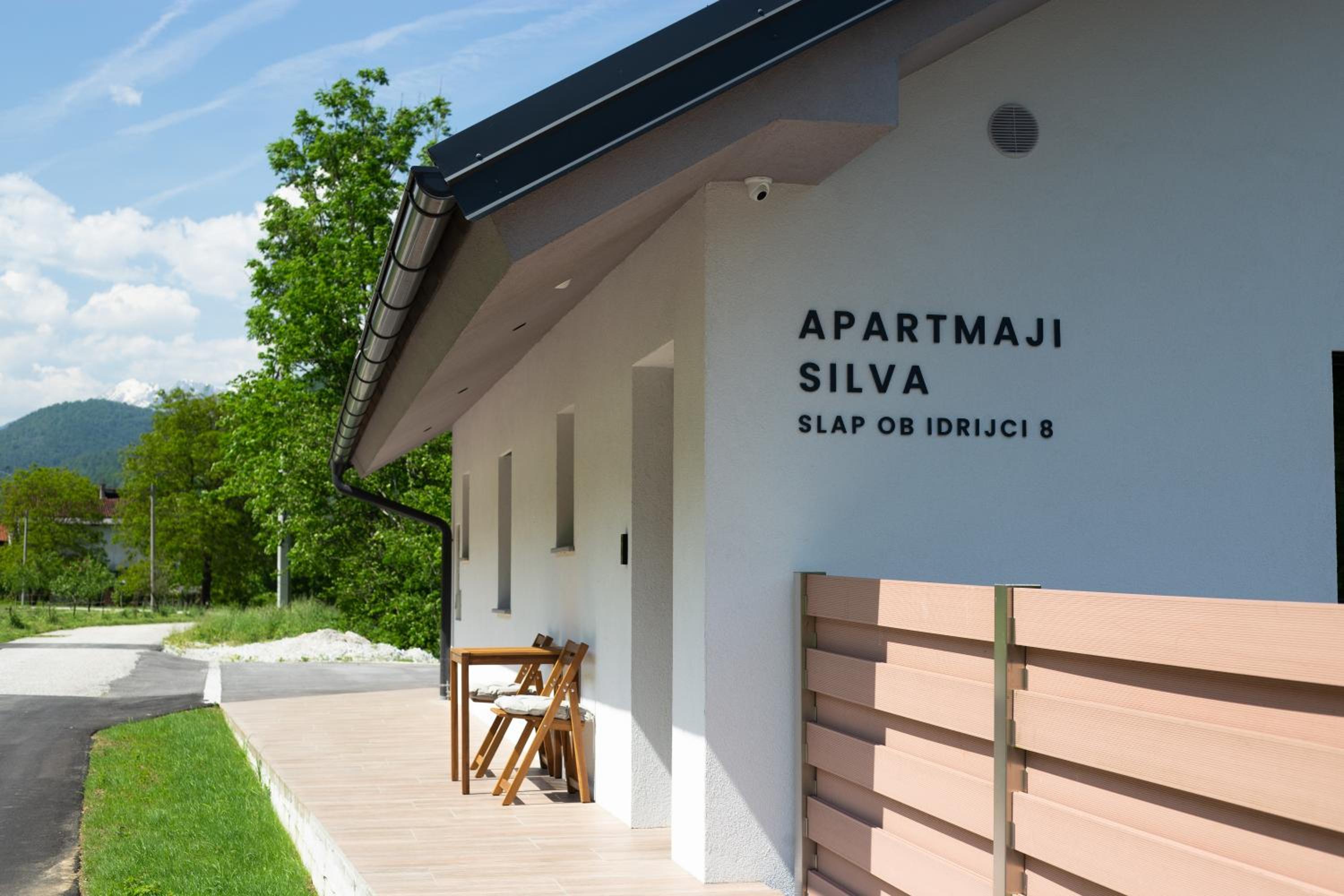 APARTMAJI SILVA