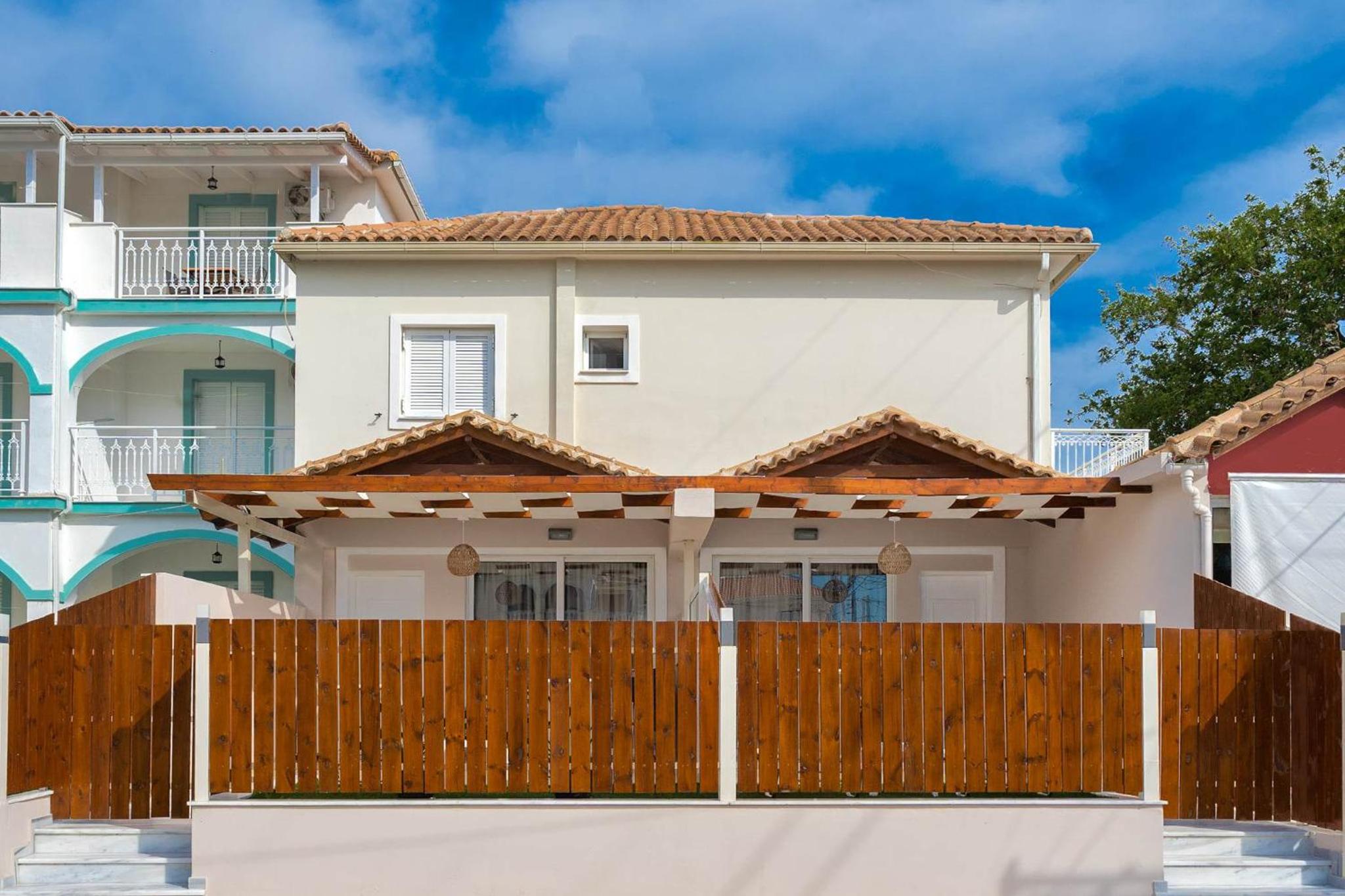 Hotel Iris & Rhea junior suites - Image 1