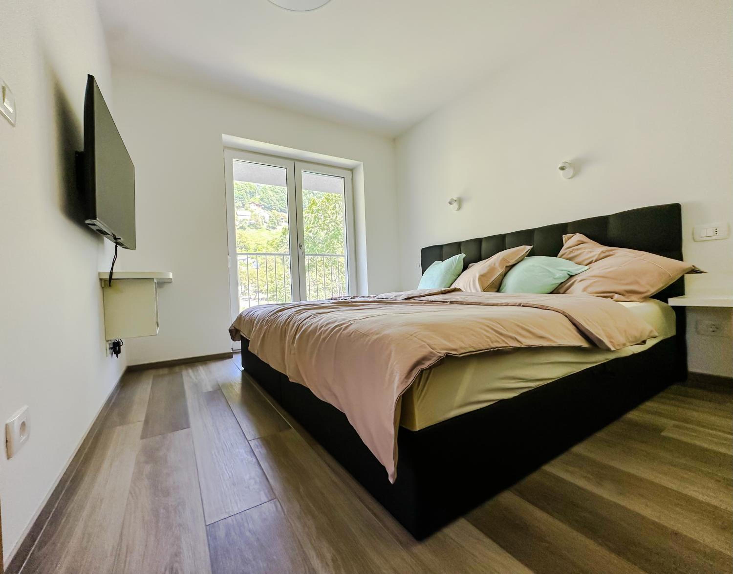 APARTMAJI SILVA
