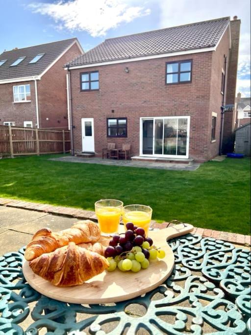 Rockview Beadnell - Perfect Family Retreat view 3