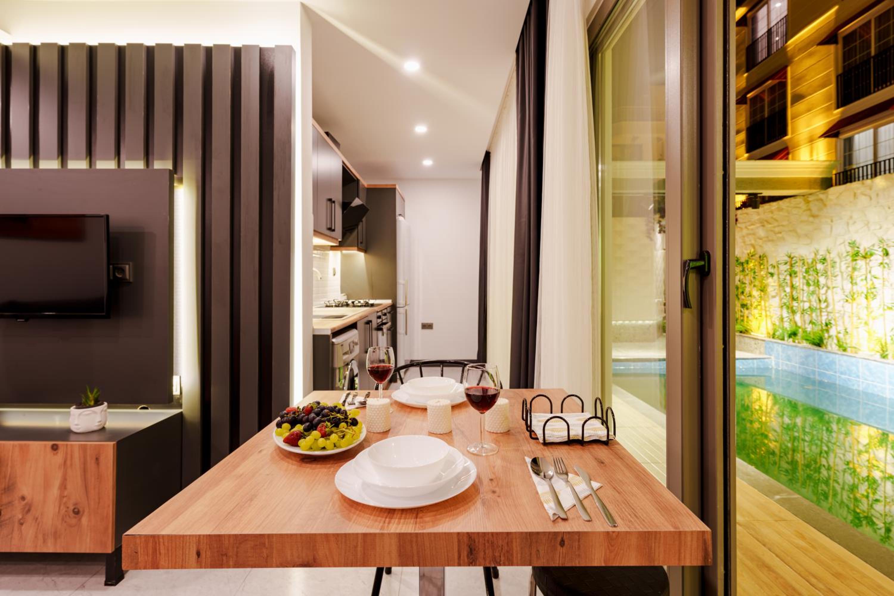 Mrt Suites Lara - Image 29