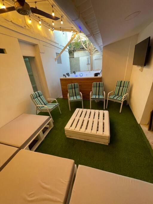 lounge