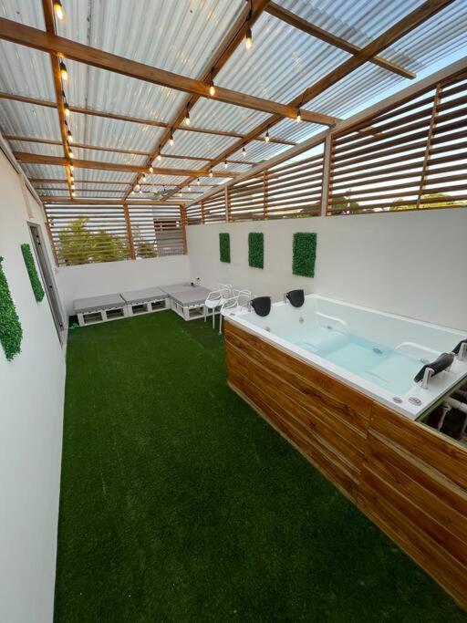 Wonderful trinity beach house in crespo.