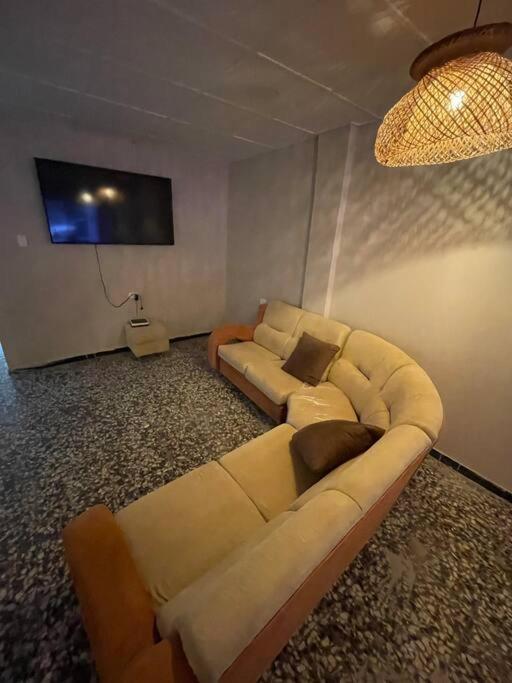 Wonderful trinity beach house in crespo.