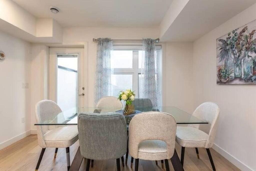 Comfort And Cozy Vacation Home