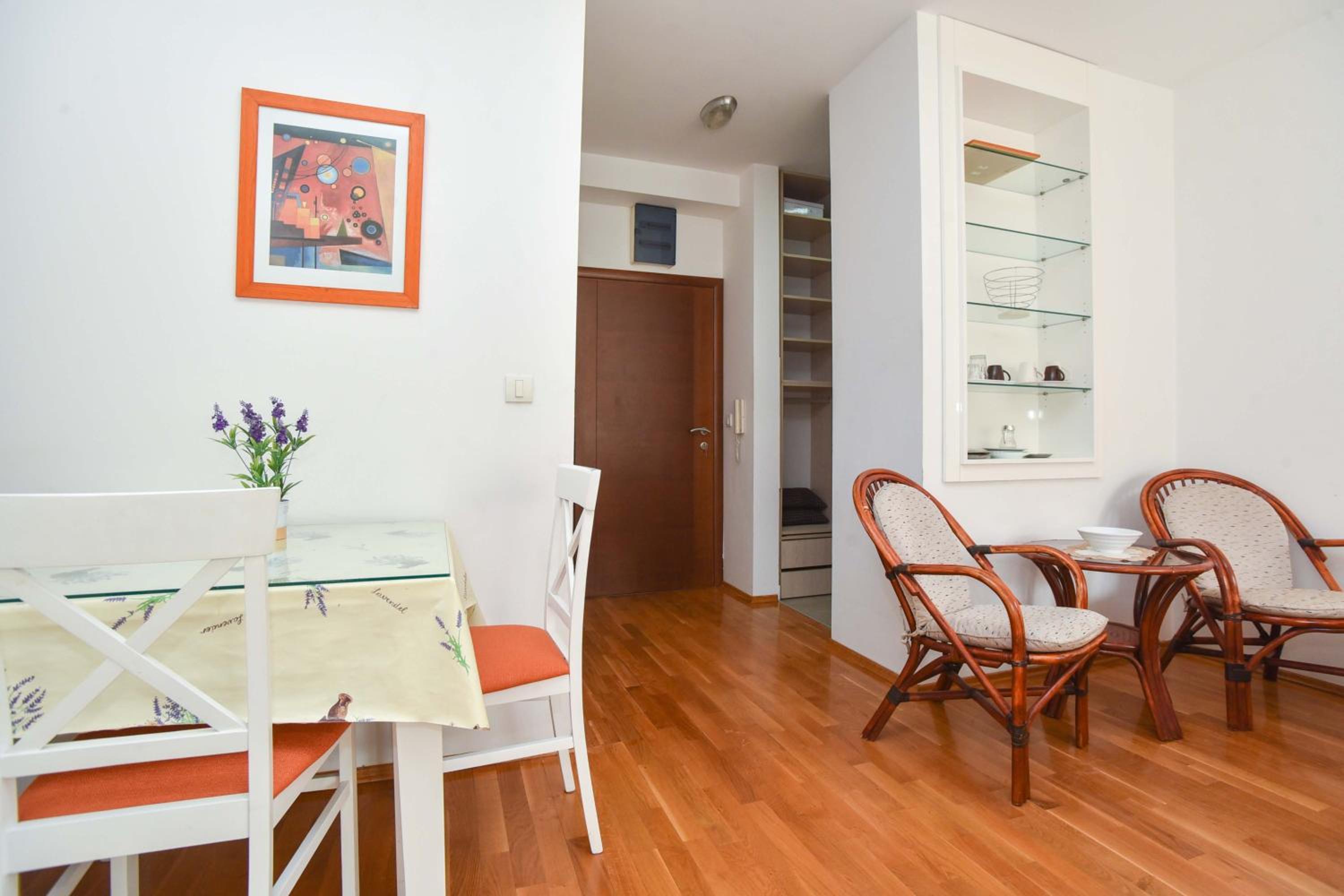Modern Studio 200m from the Beach view 4