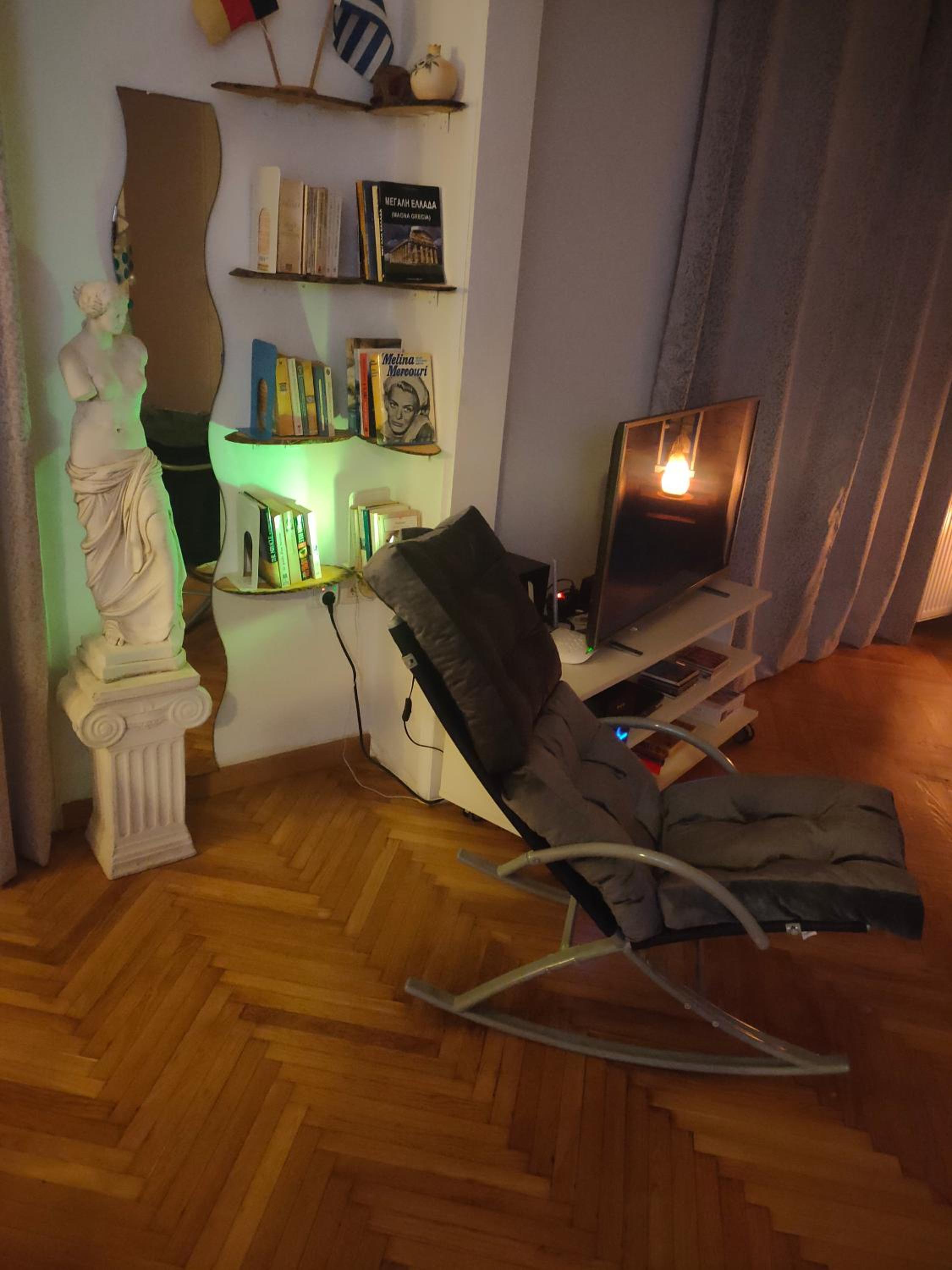 Athens Riviera apt with seaview, 15' to Acropolis
