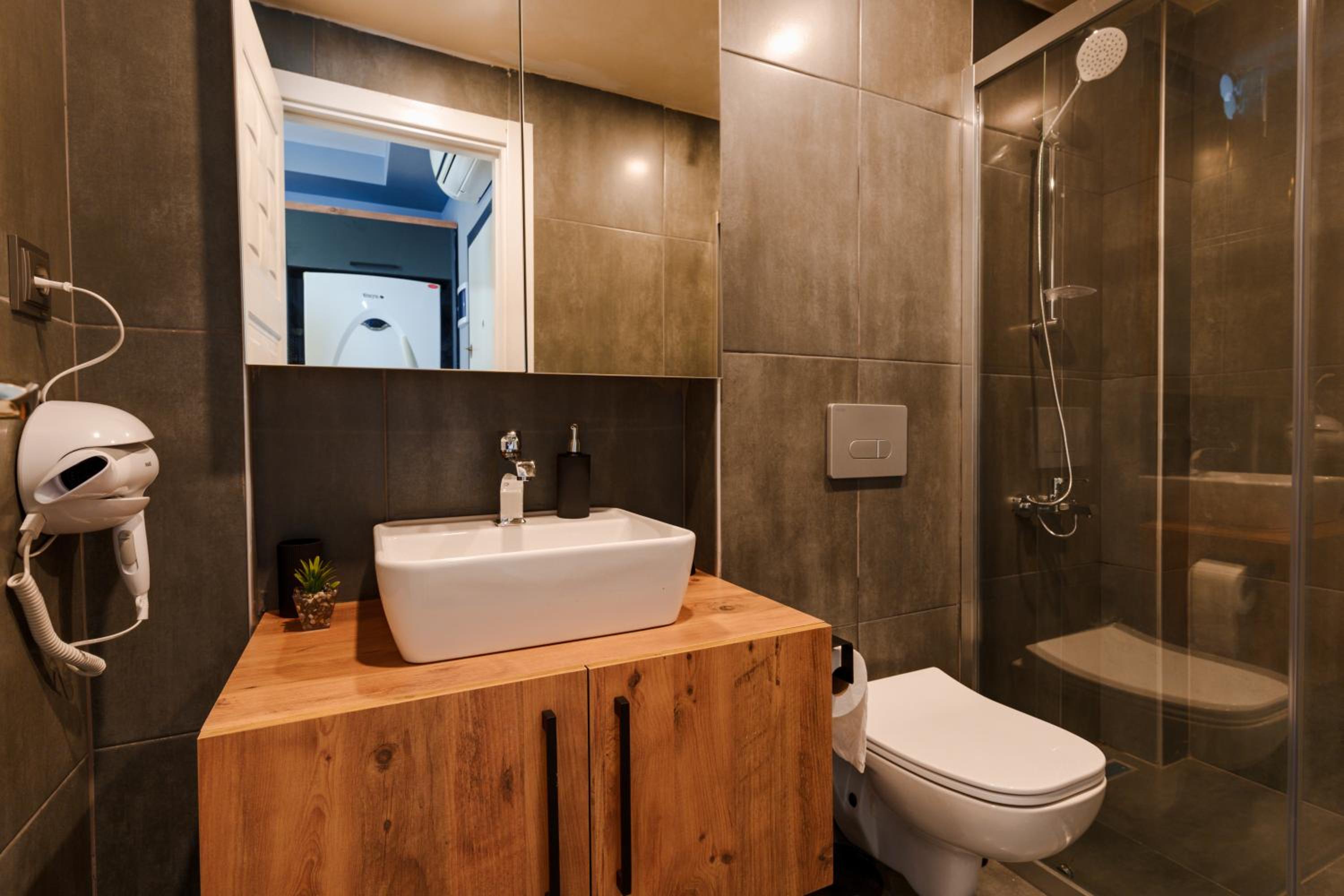 Mrt Suites Lara - Image 34