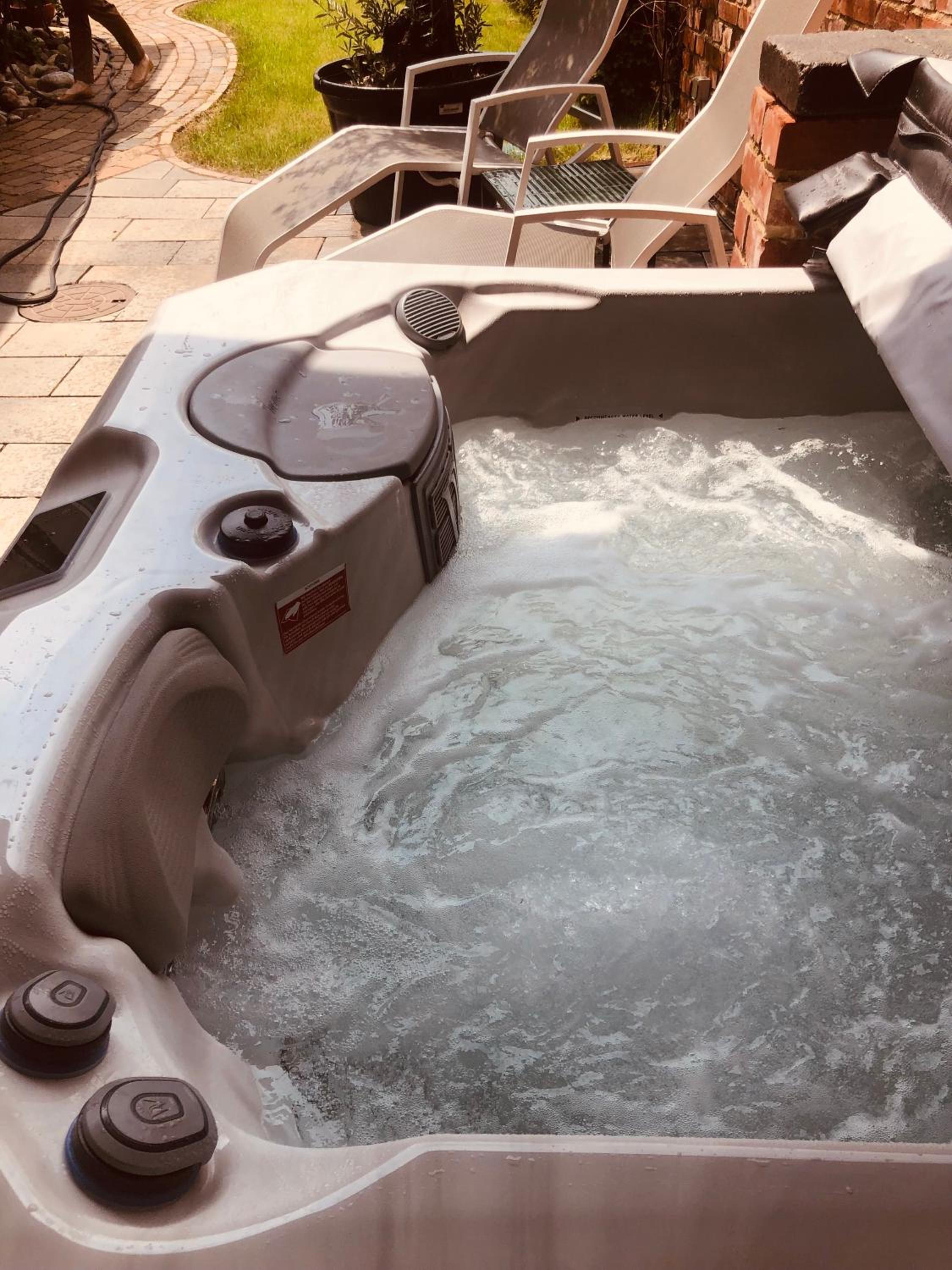Altes Gewölbe mit Sauna und Whirlpool im Außenbereich view 5