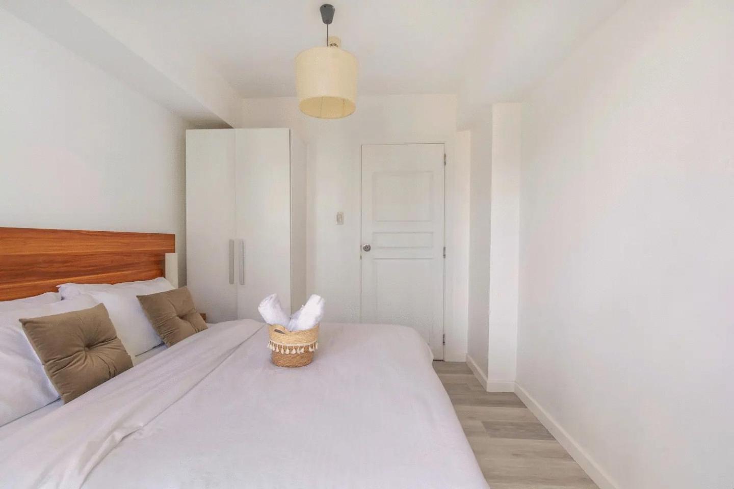 Adam'sCrib Apartment 2BR by Azure Residences Near Manila International Airport view 2