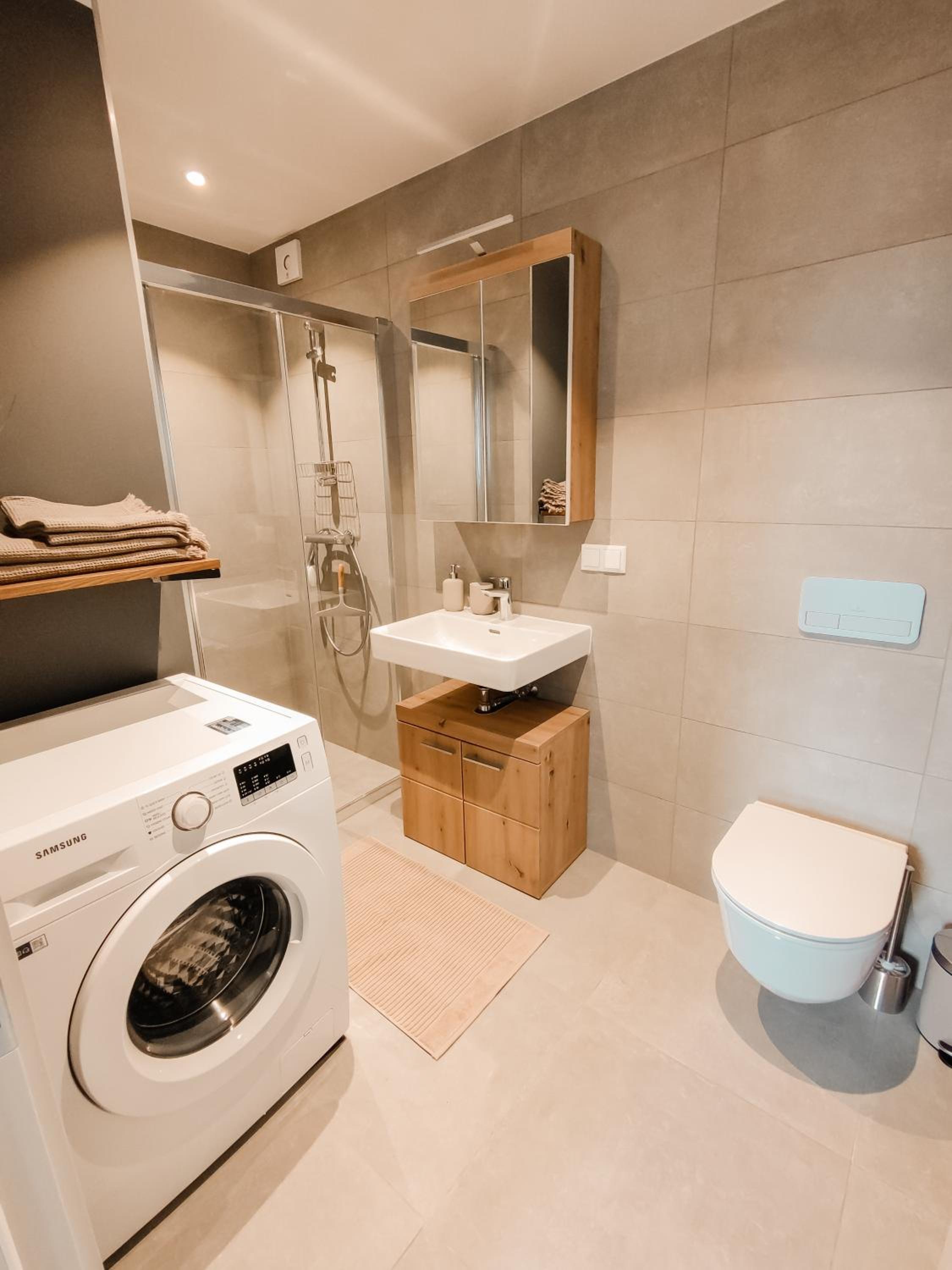 Photo 33