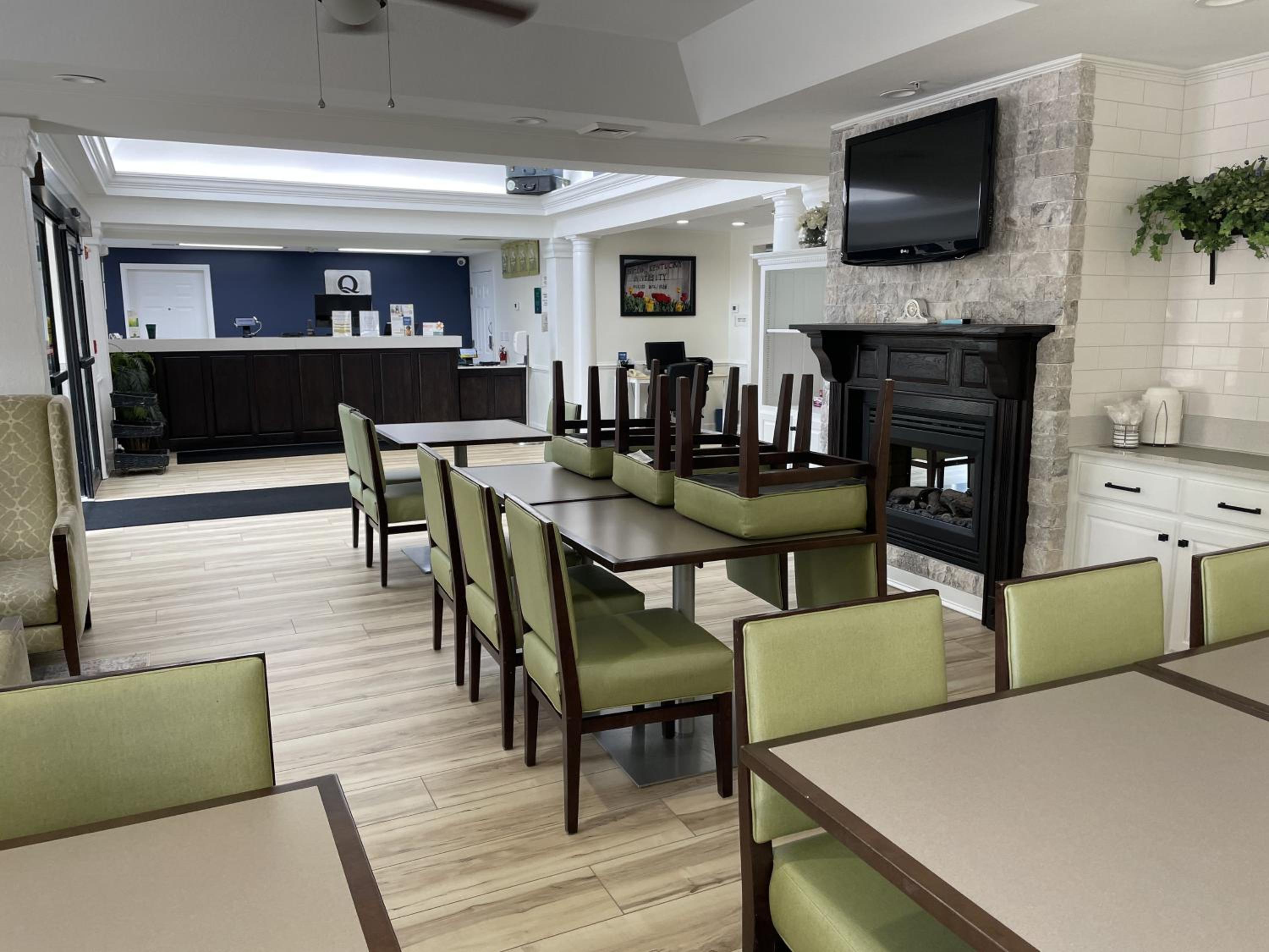 Richmond Vacations - Quality Inn - Property Image 10