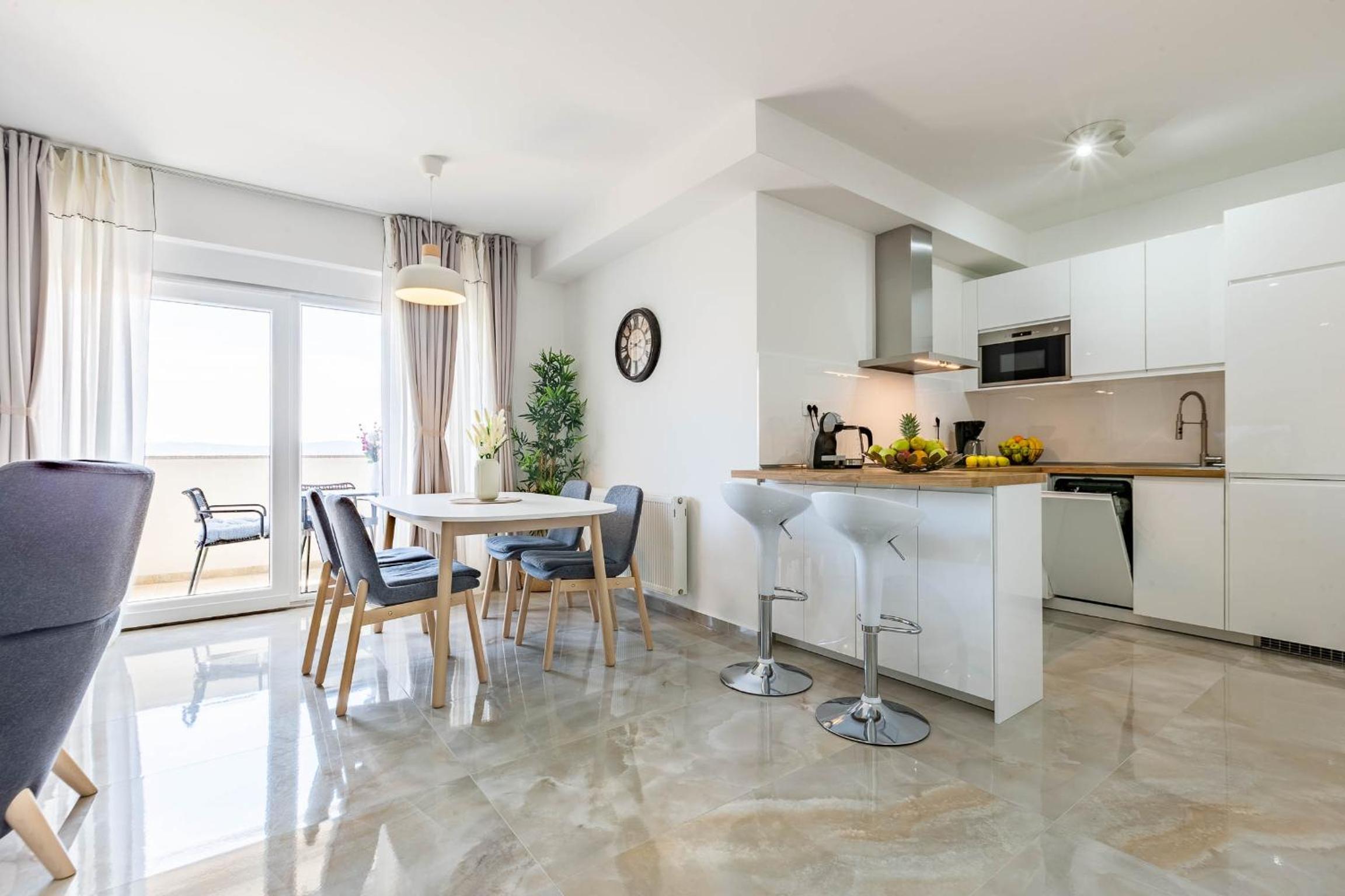 LPL Luxury Apartments