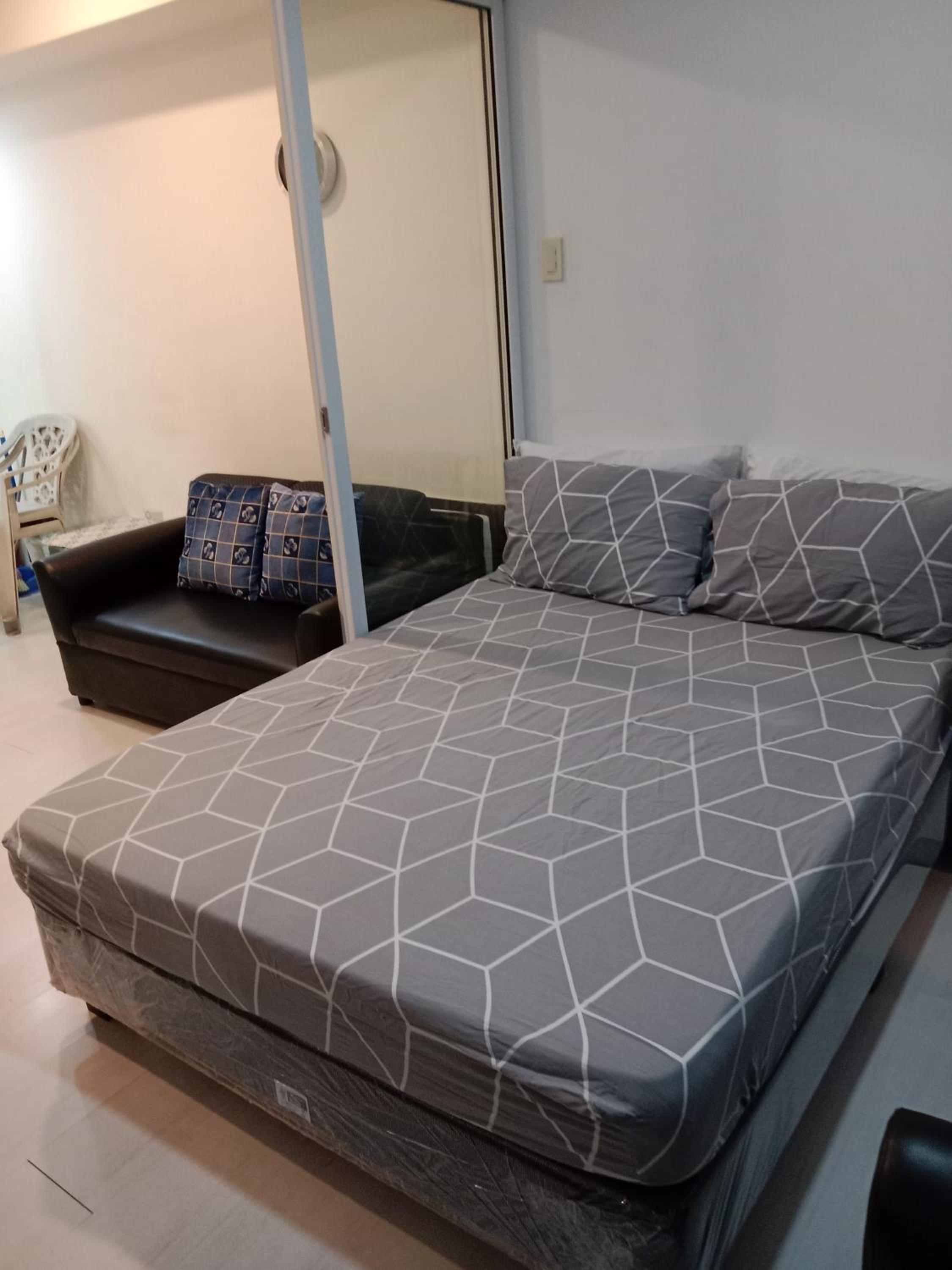Azure Residences by Van Florendo