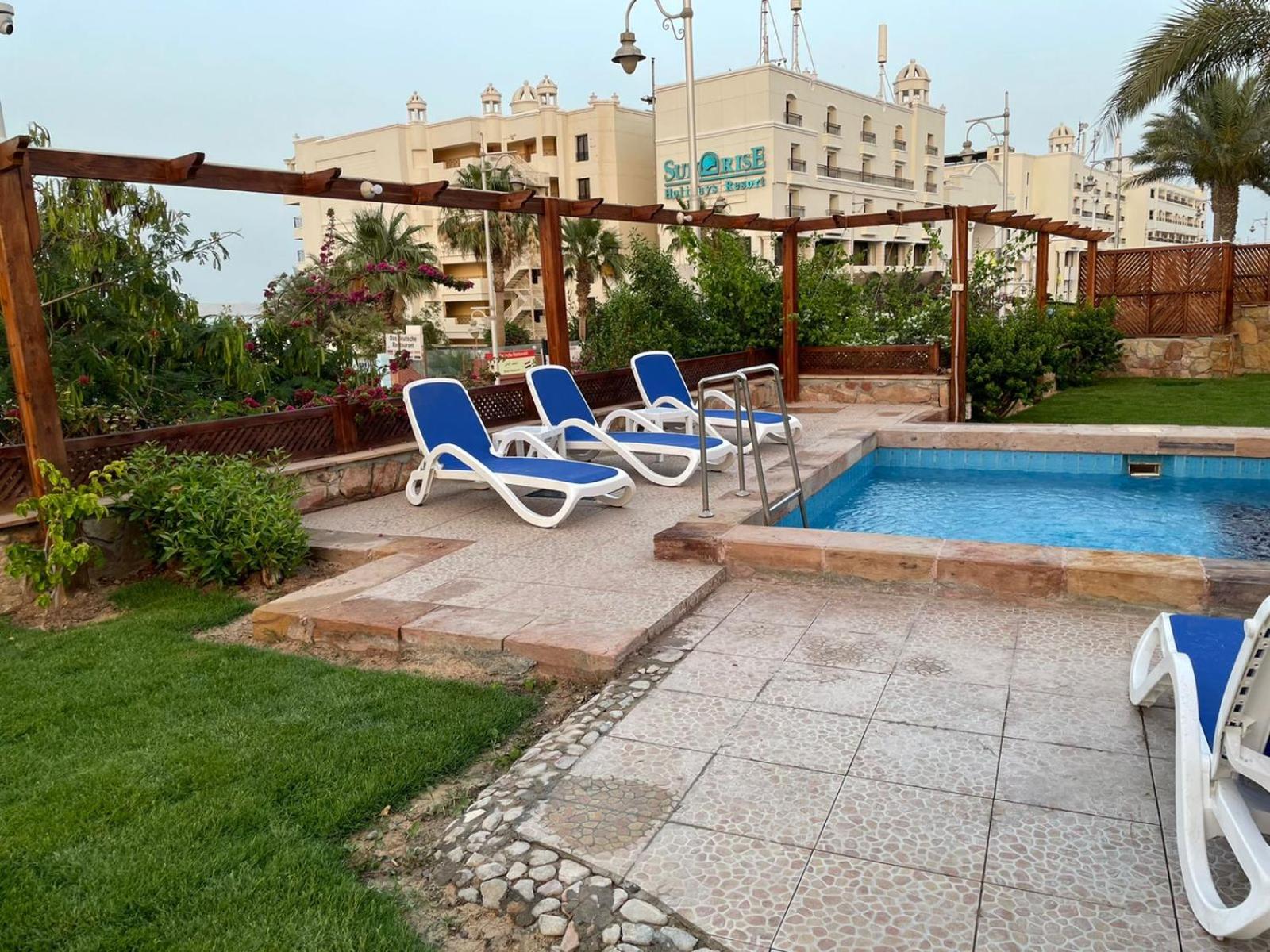 Serafy City Center Hostel for Foreigners Adults Only